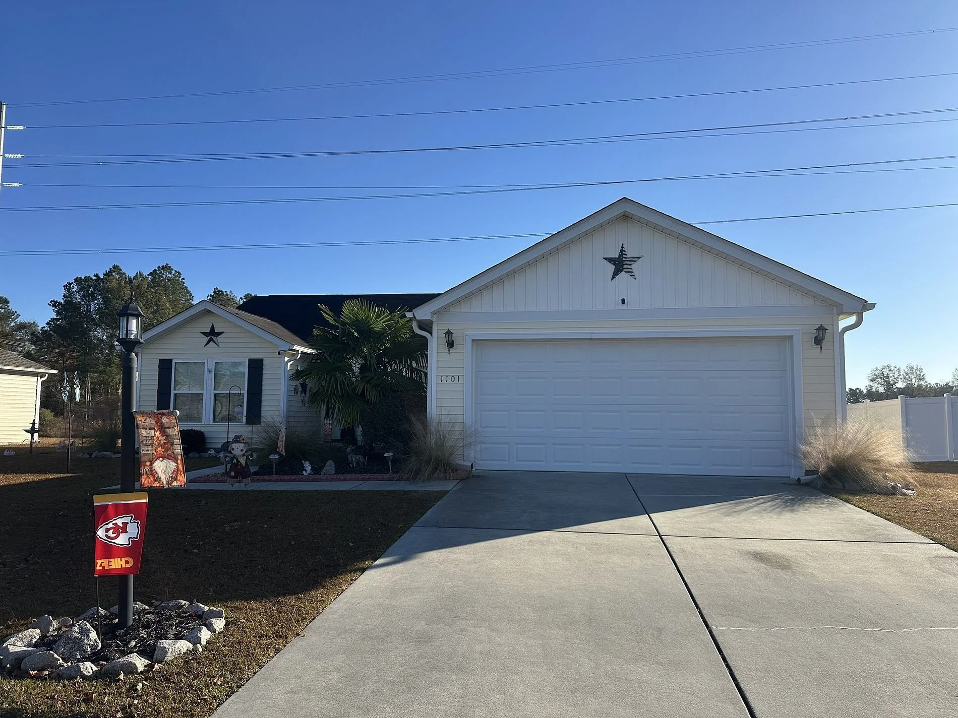 Residential home in Conway, SC before complete roof replacement by Bear Roofing LLC