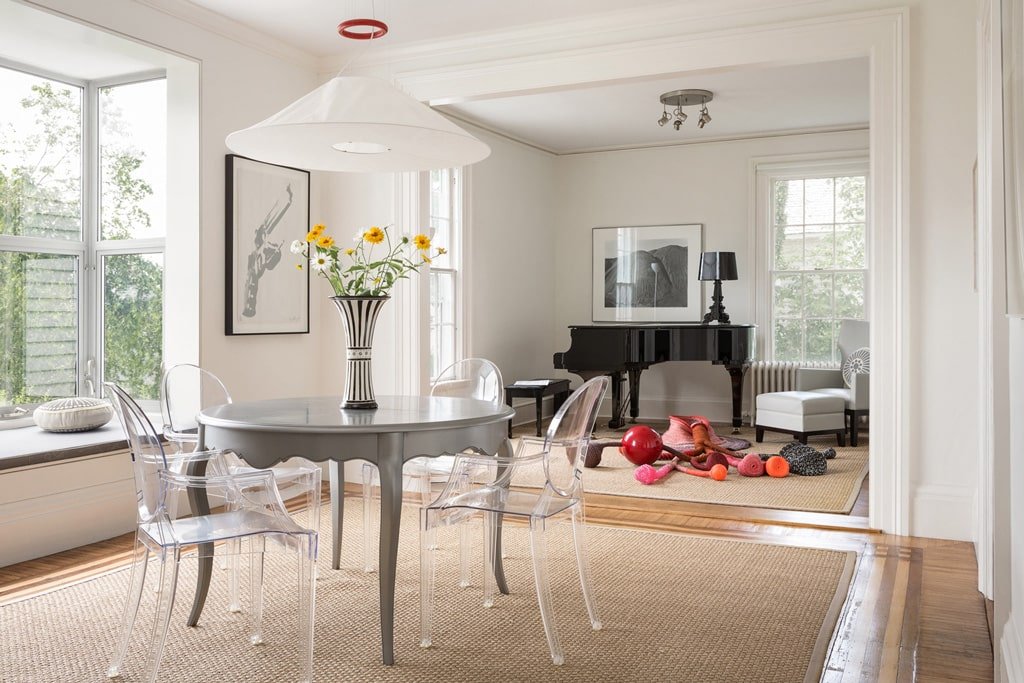 Winning Renovation: House in Town