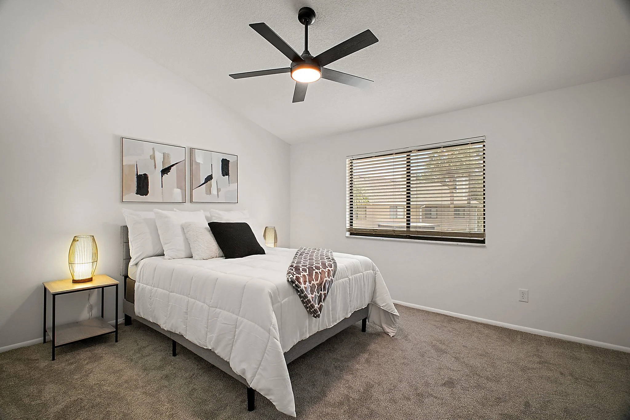 21-web-or-mls-184-sandlewood-trail-2.jpg