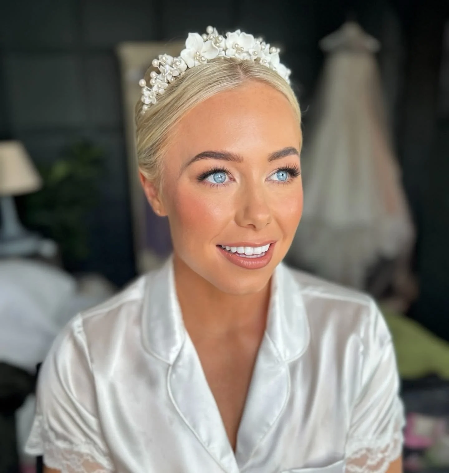 ✨Racheal✨

Popping eyes, semi matte skin with a medium cover, pink dewy blush and a pillow talk tip - perfection. Another @thecroft_hotel bride 👰🏼