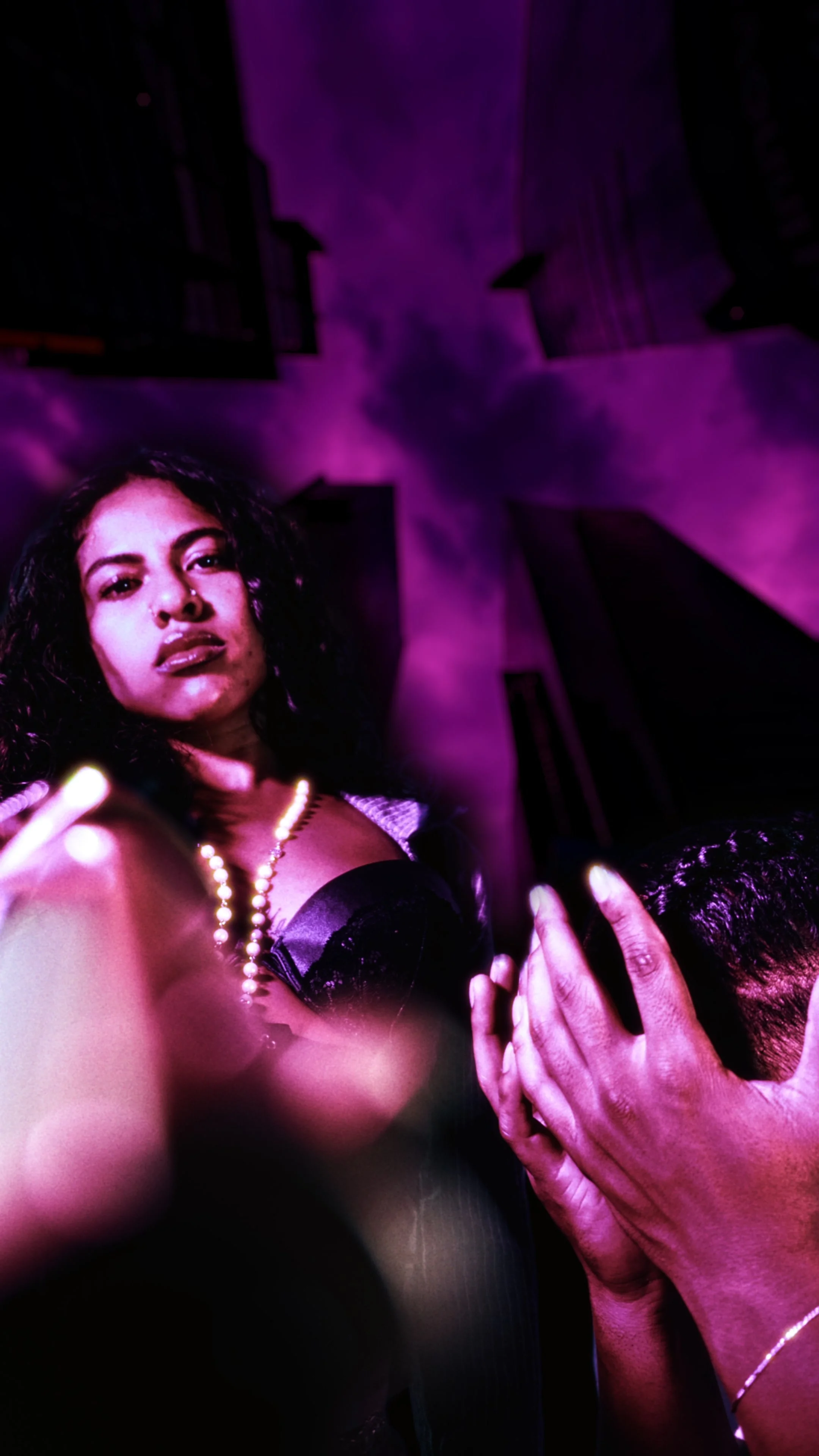 V1-0006_Compound Clip 5_00000000.jpg