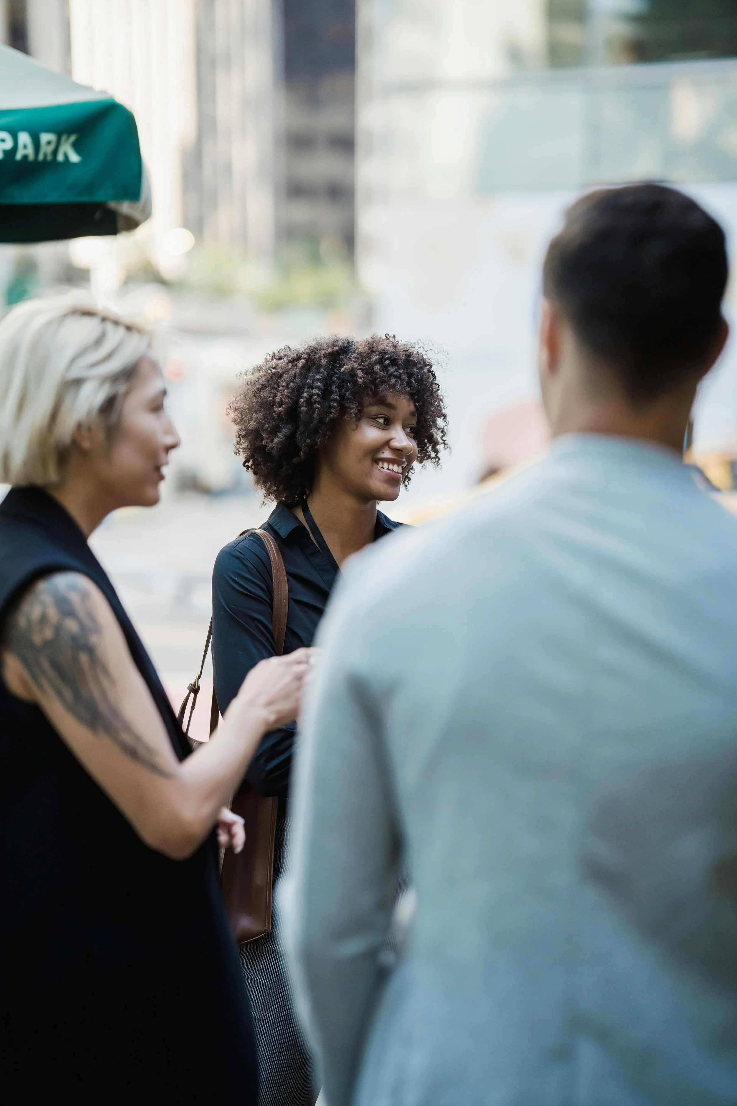 Networking in the Age of AI: A Human Touch in a Digital World