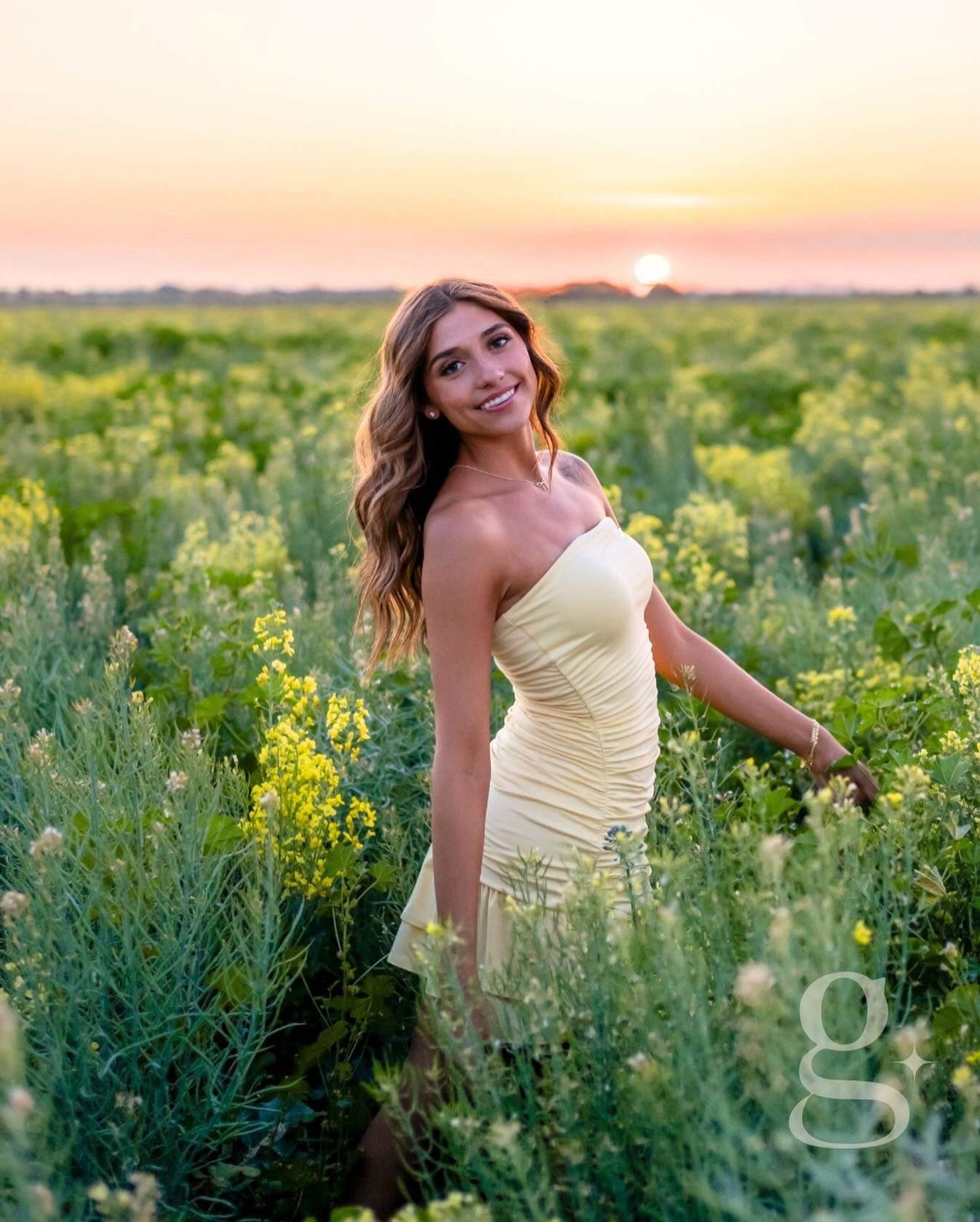 💛🤎💛🤎

☀️: @glowbyaimeejo
📷: @cher_photography_az

#glowbeforeyougo #glowgirls #effortlesstan #endlessglow #selftanner #spraytans #spraytan #sunlesstan #airbrushtan #sunlesstanning #spraytantips #spraytanexpert #spraytanartist #glowbyaimeejo #bea