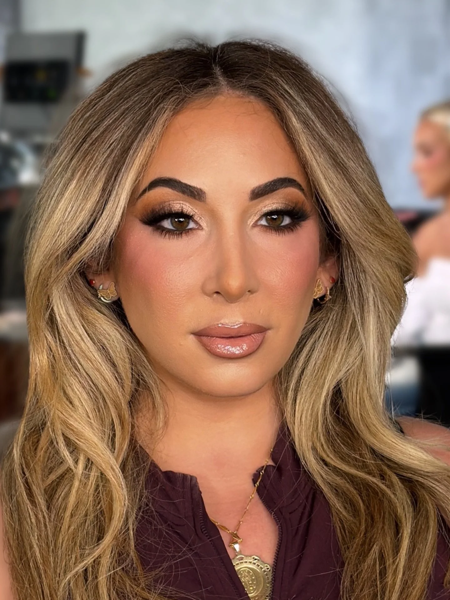 glamour shots of my gorgeous model Bianca for my group class with @hmbyasianicole 💖

do we wanna see a full reel on the process 🤭