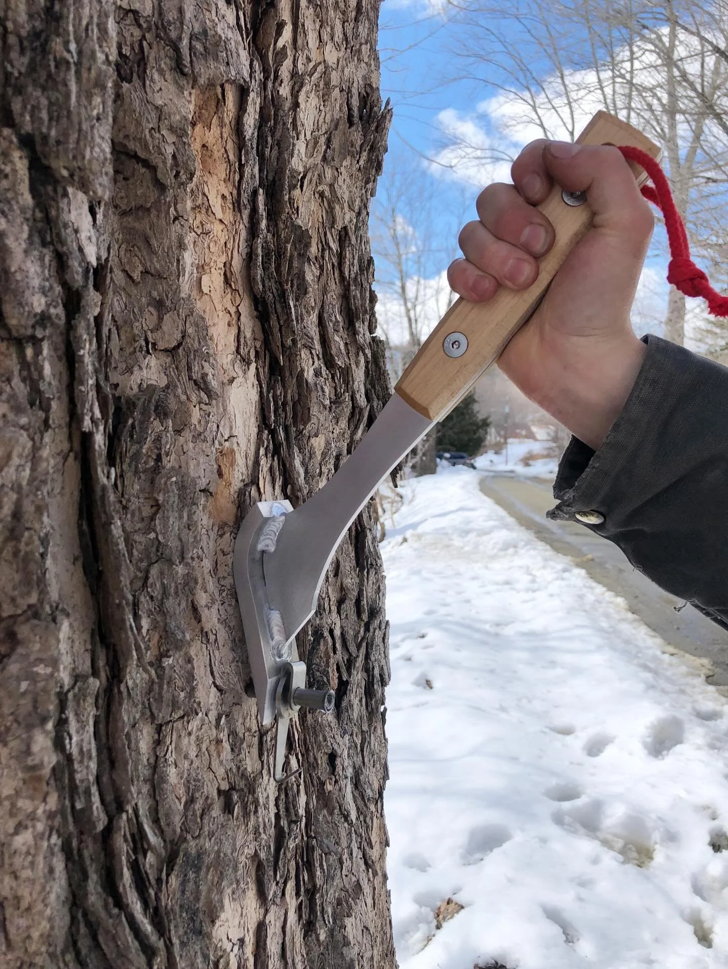 Maple tap pullers are now available on the site. When the season is done, use this tool to remove your tap from the tree. Much like the tapping mallet, using this designated tool will maximize the life span of your maple taps. Made from aluminum, sta