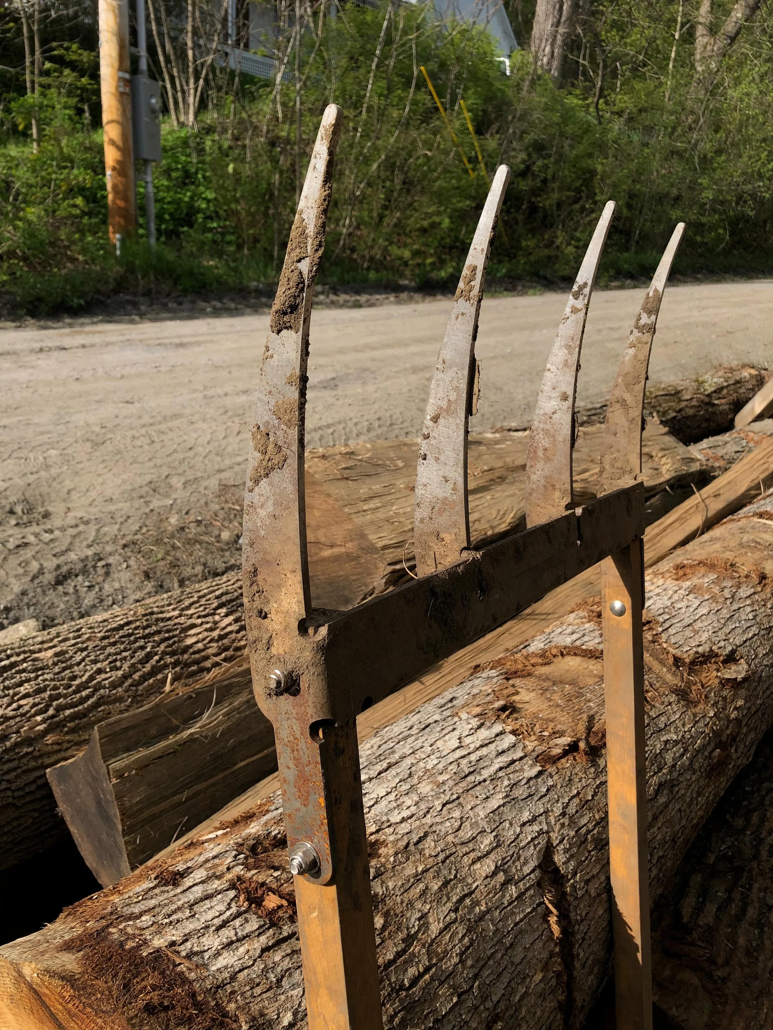I have a limited number of broadforks available. Send me a message; they&rsquo;re not currently on my website. 10&rdquo; tines, 22&rdquo; width. I strategically use bending to maximize the strength of continuous material and minimize welding. Let&rsq