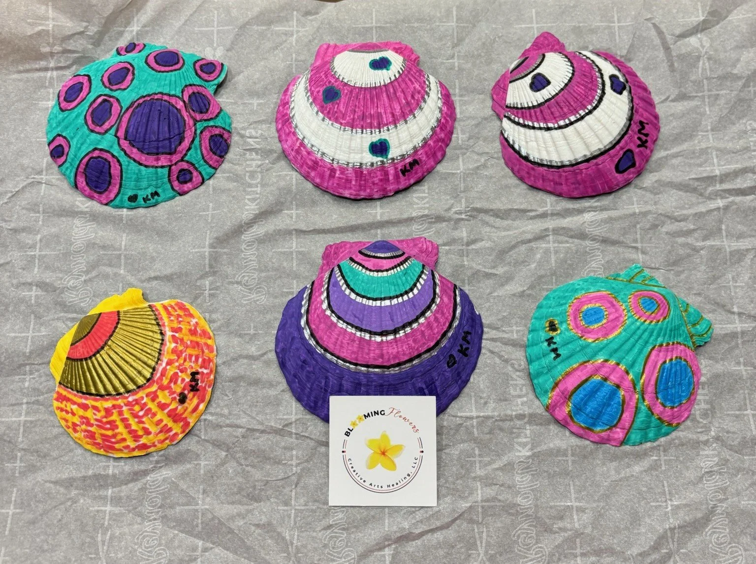 COLORFUL TRINKET TRAYS - SHELLS.jpg