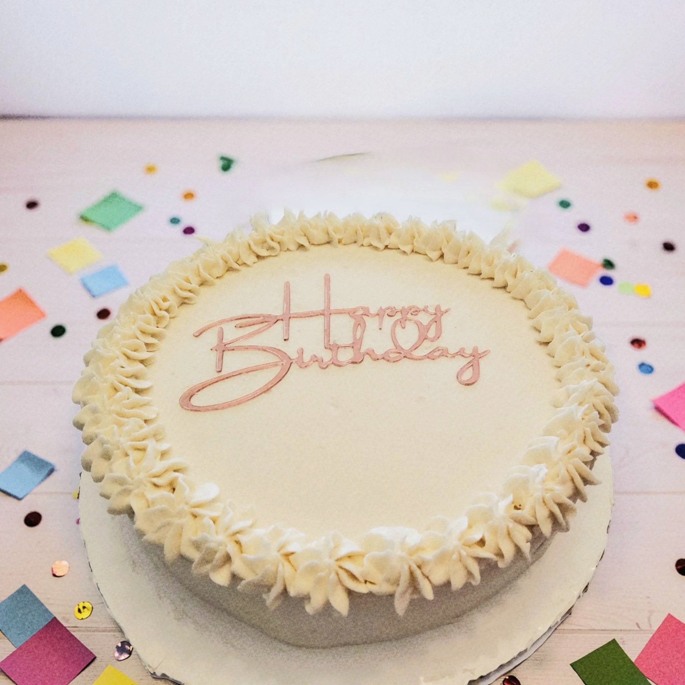 Plant-based single layer/8-inch round/vanilla cake/vanilla frosting