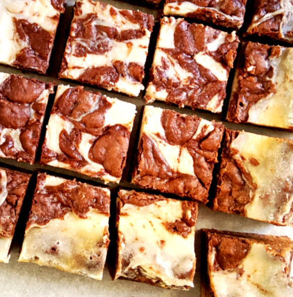 whole%2Bbatch%2Bvegan%2Bchocolate%2Bcheesecake%2Bbrownies%2Btop%2Bview%2B2.png