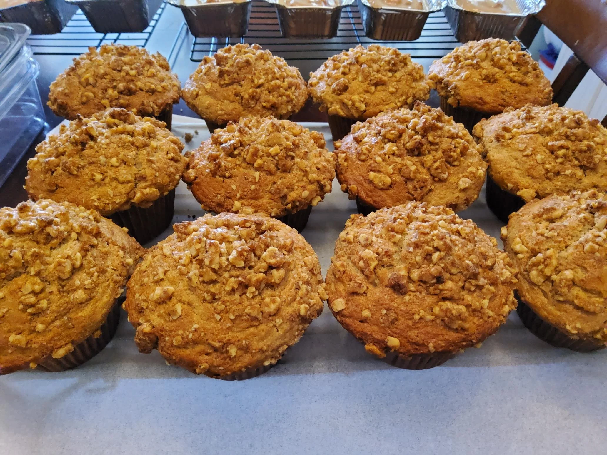 plant-based banana nut muffins with walnut crumble
