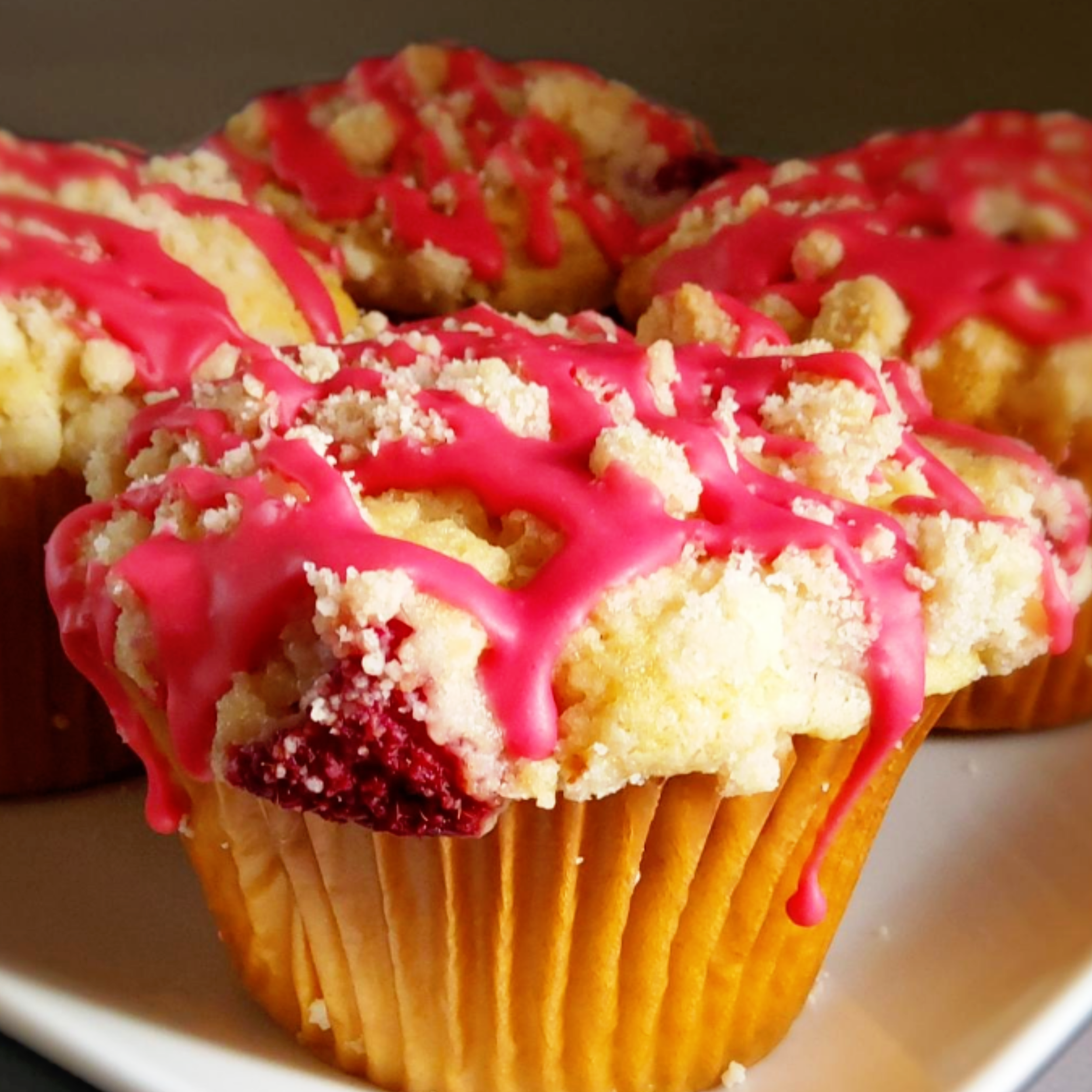 Plant-based raspberry muffins