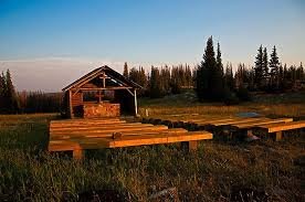 Wyoming Bride’s Guide to Snowy Range Lodge &amp; St. Alban’s Chapel Weddings