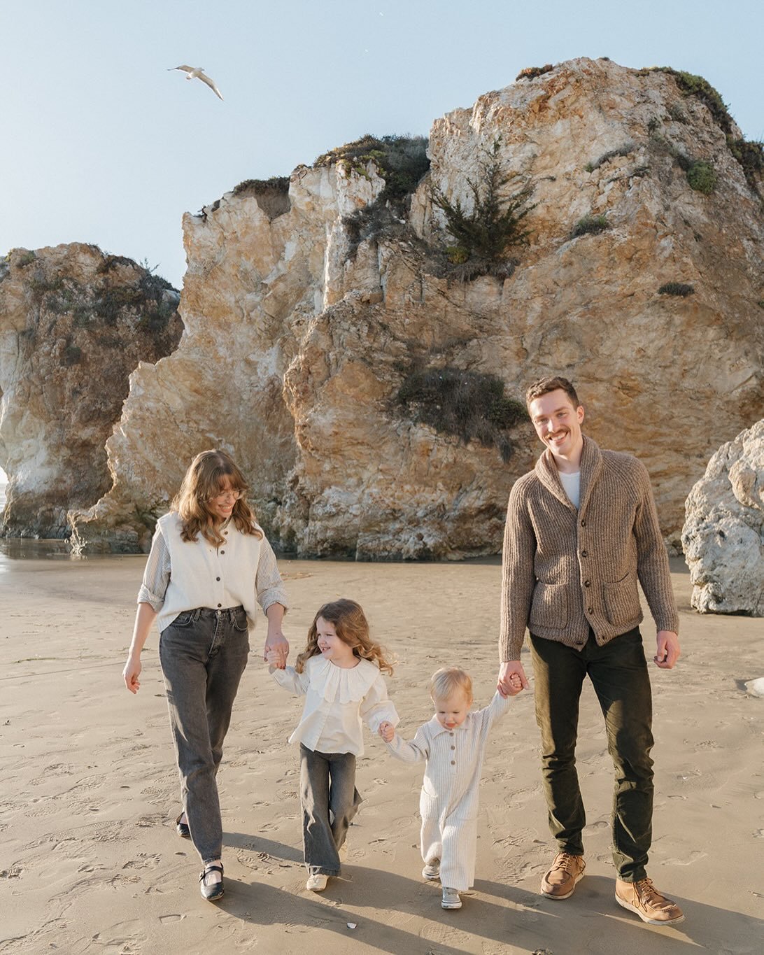 More family photos! Thank you, @samanthaanne.photography! ✨