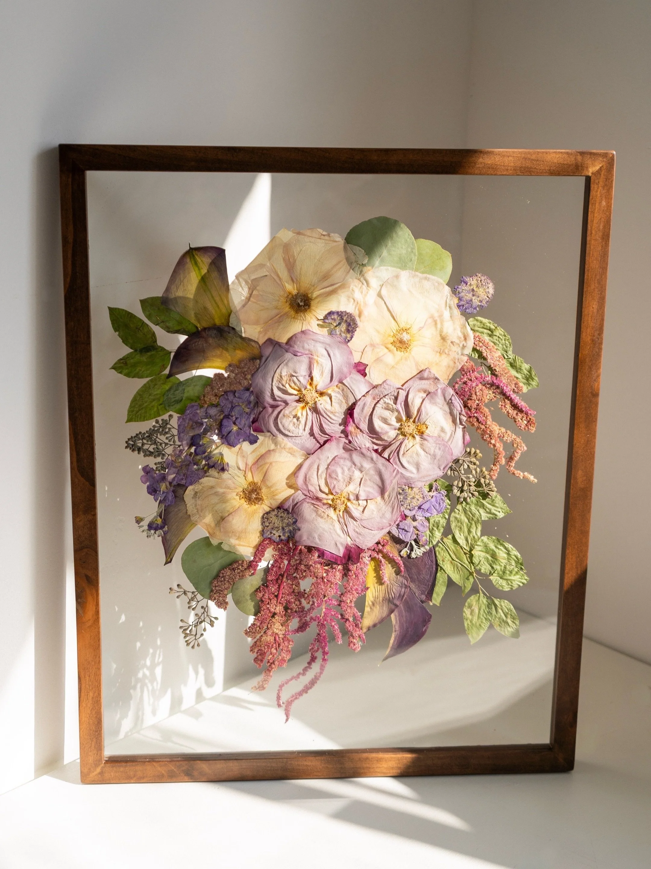 Swipe for the before😍💗

This is the Cascading style with an Espresso frame color✨

&bull;
&bull;
&bull;

#bouquetpreservation #beforeandafter #flowerpreservation #bridalbouquet #weddıngflowers