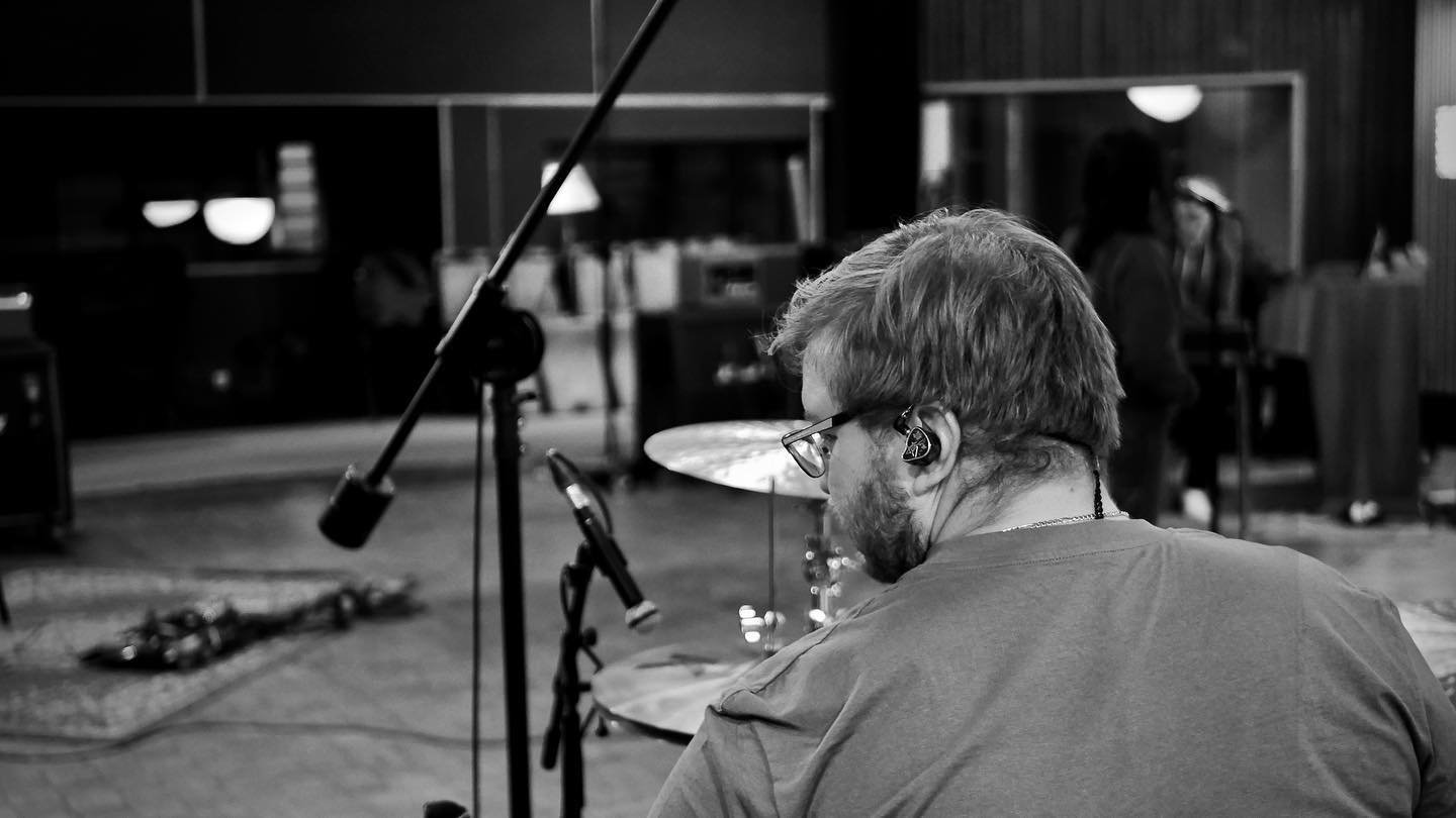 AT THE OFFICE βοΈ
πΈ @eddyleclercmusic