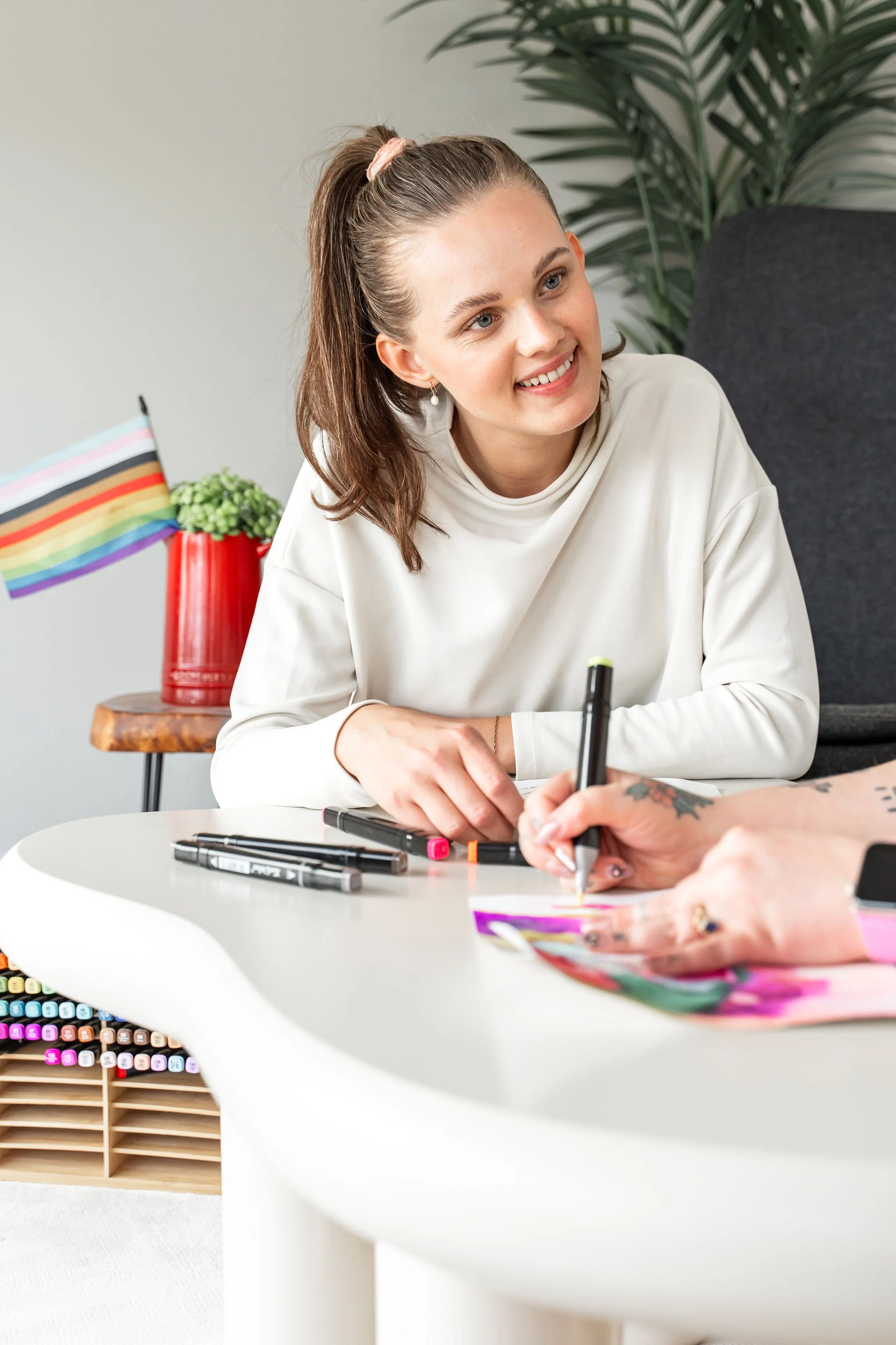 Calgary psychologist helping clients build self-esteem and confidence through creative therapy