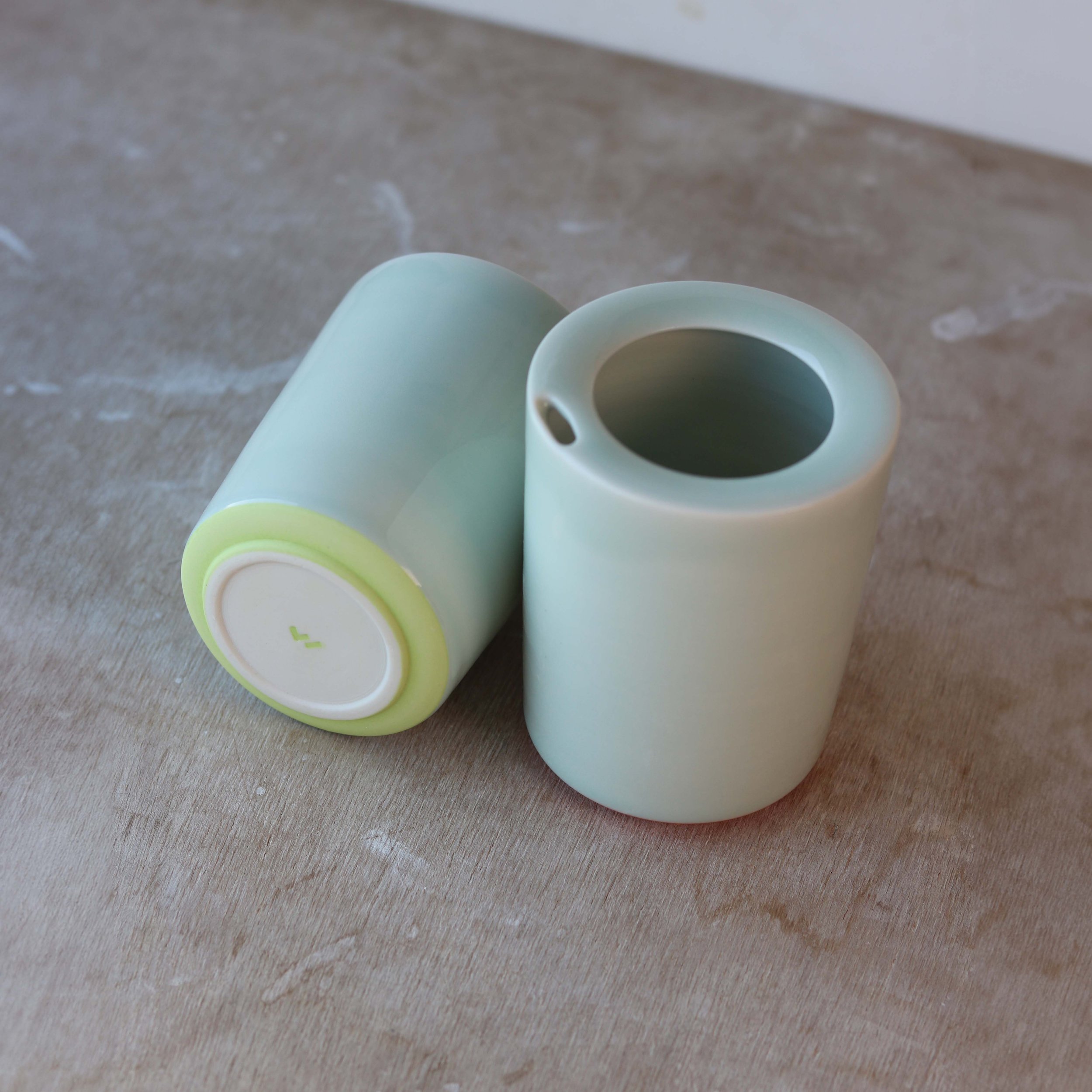 takeaway cup celedon lime sml.jpg
