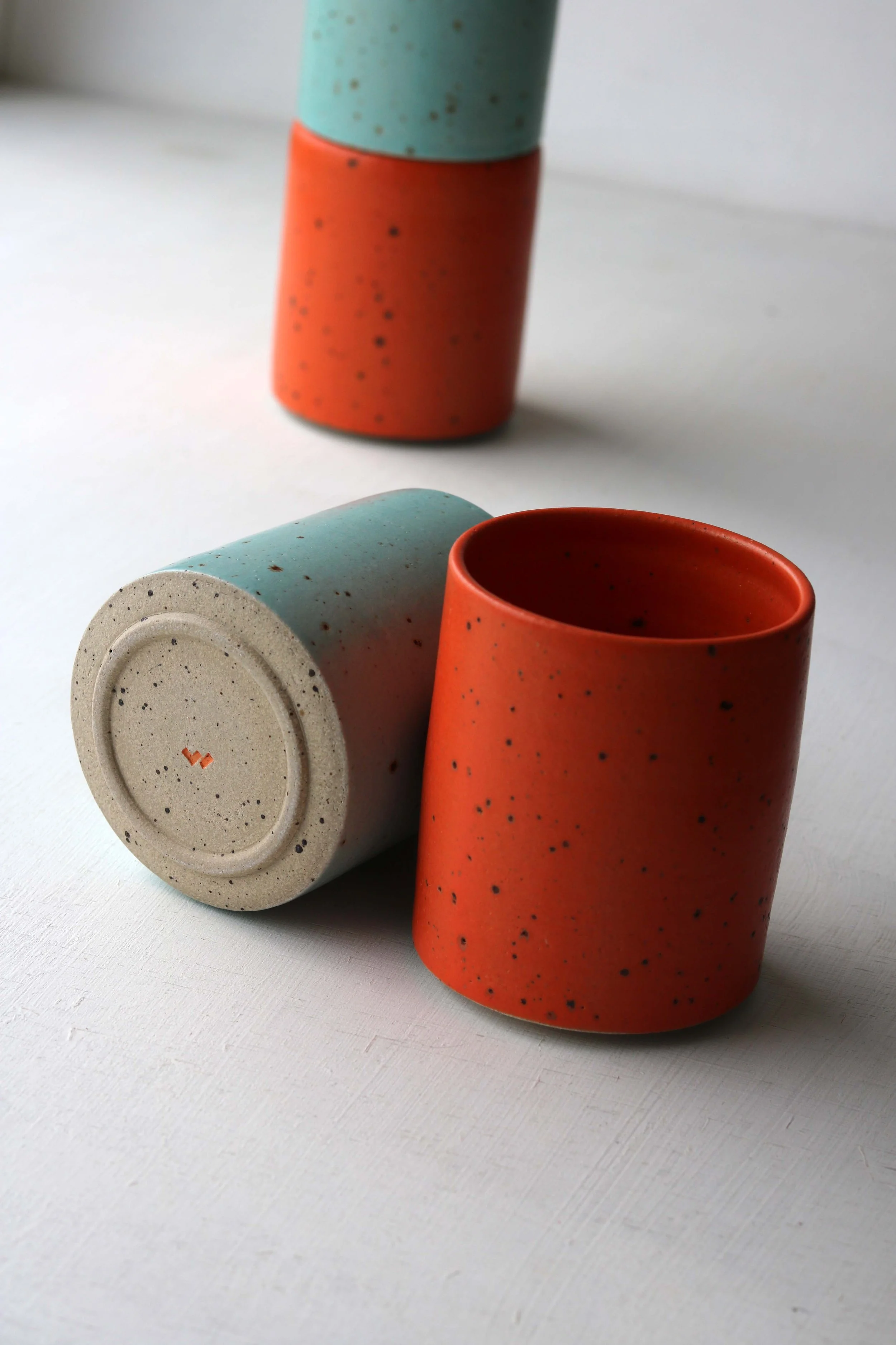 tumblers in a grp blue:orange2.jpg