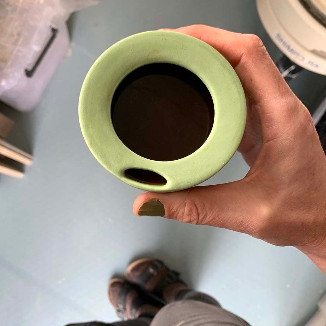 takeawy+cup+grn+lrg+studio+floor+sml.jpg