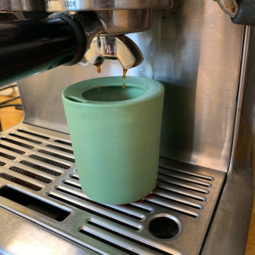 takeawy+cup+grn+lrg+coffee+machine+sml.jpg
