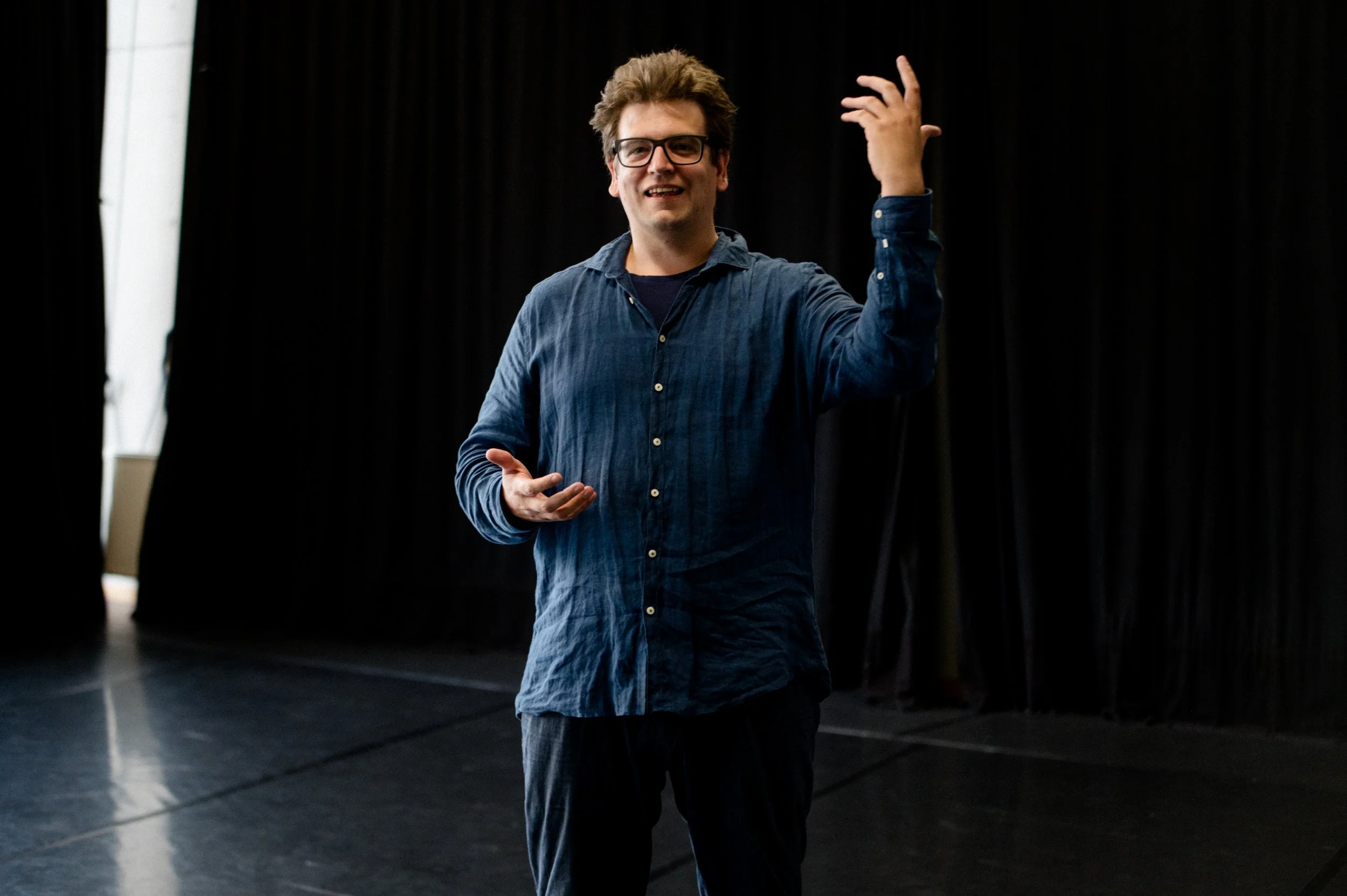 ENERGETIC VOICE WORK ( When your Voice Moves You ) w/ Christoph