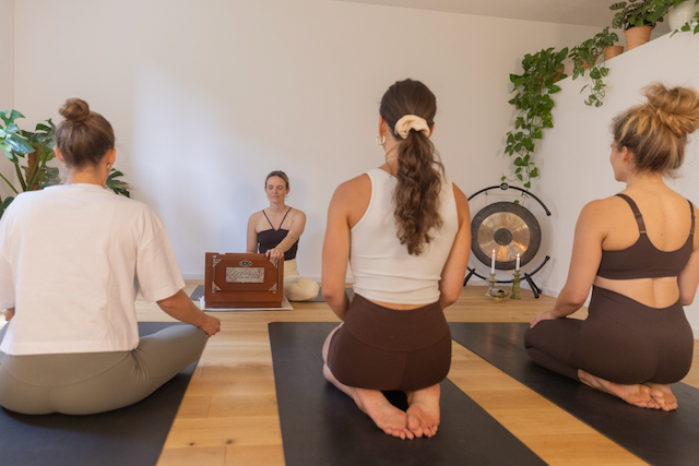 SATSANG ( Chanting Circle ) w/ Felicia Walker + Alexa