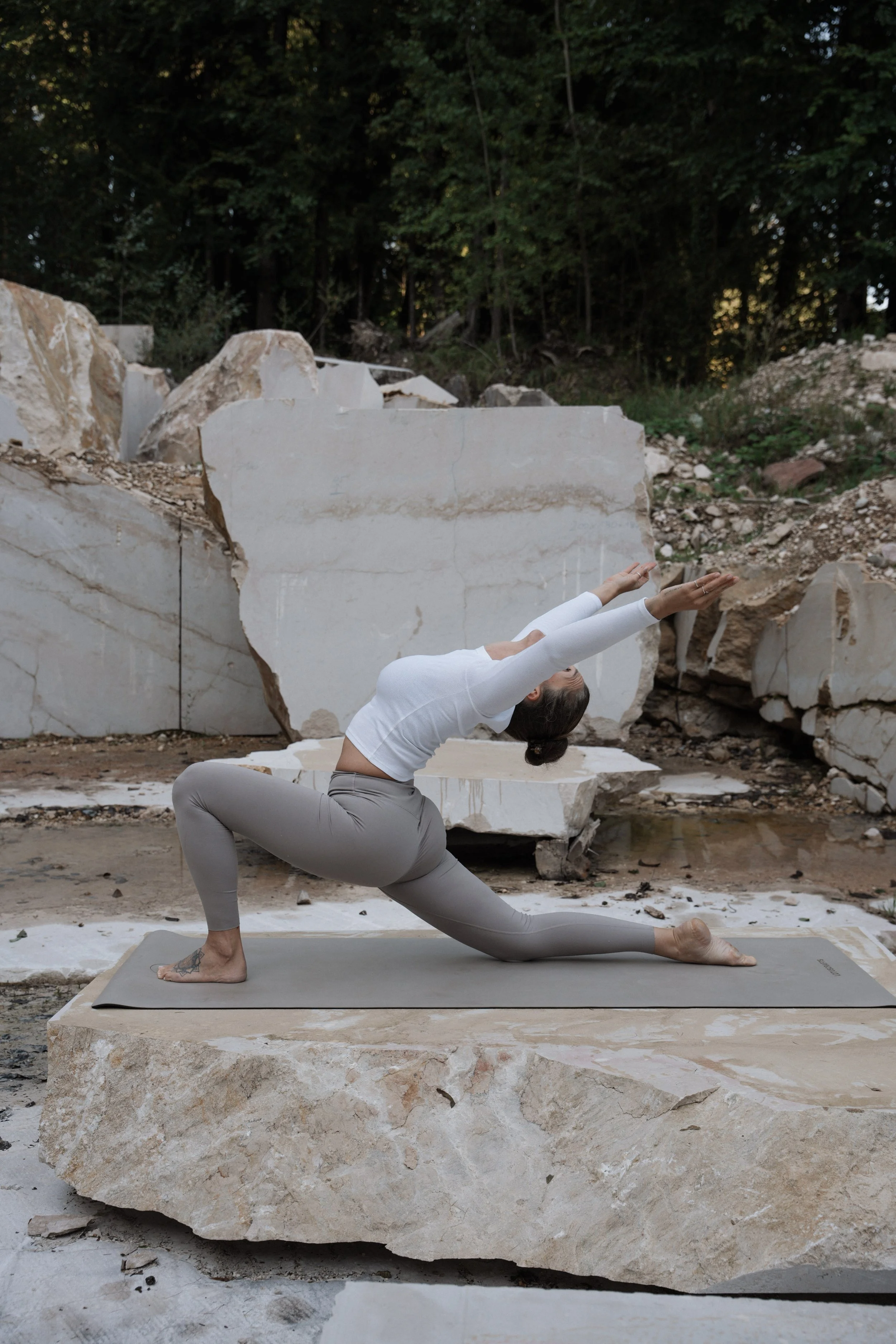 HEART CHAKRA PRACTICE ( Anahata ) w/ Tina 