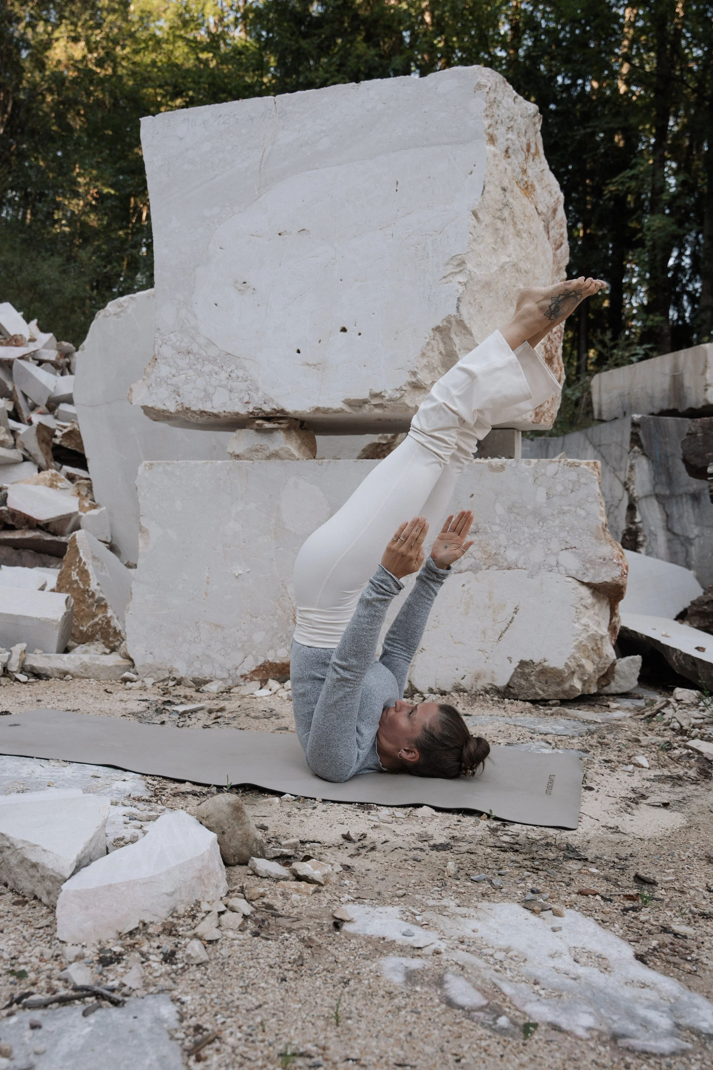 THROAT CHAKRA PRACTICE ( Vishuddha ) w/ Tina 