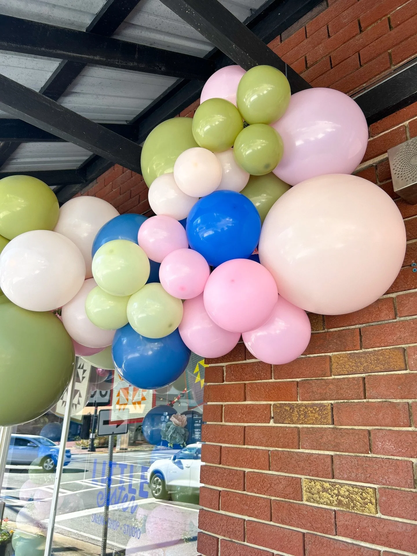 November 20, 2024: We had the pleasure of creating a beautiful Statement Ultra Balloon Garland for Little Sisters Ribbon Cutting! The colors turned out perfectly to match their brand! If you haven&rsquo;t already make sure to check them out! @littles