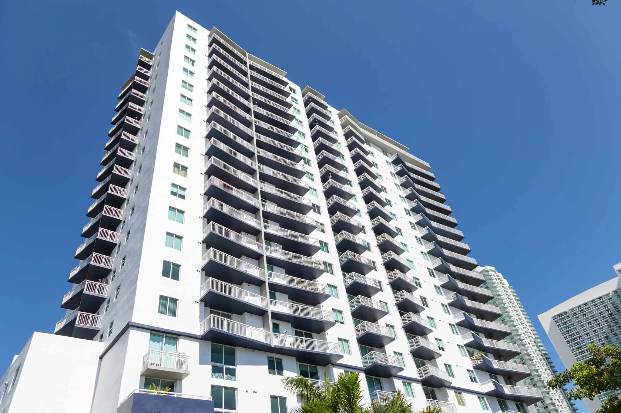 Biscayne Plaza-7688.jpg