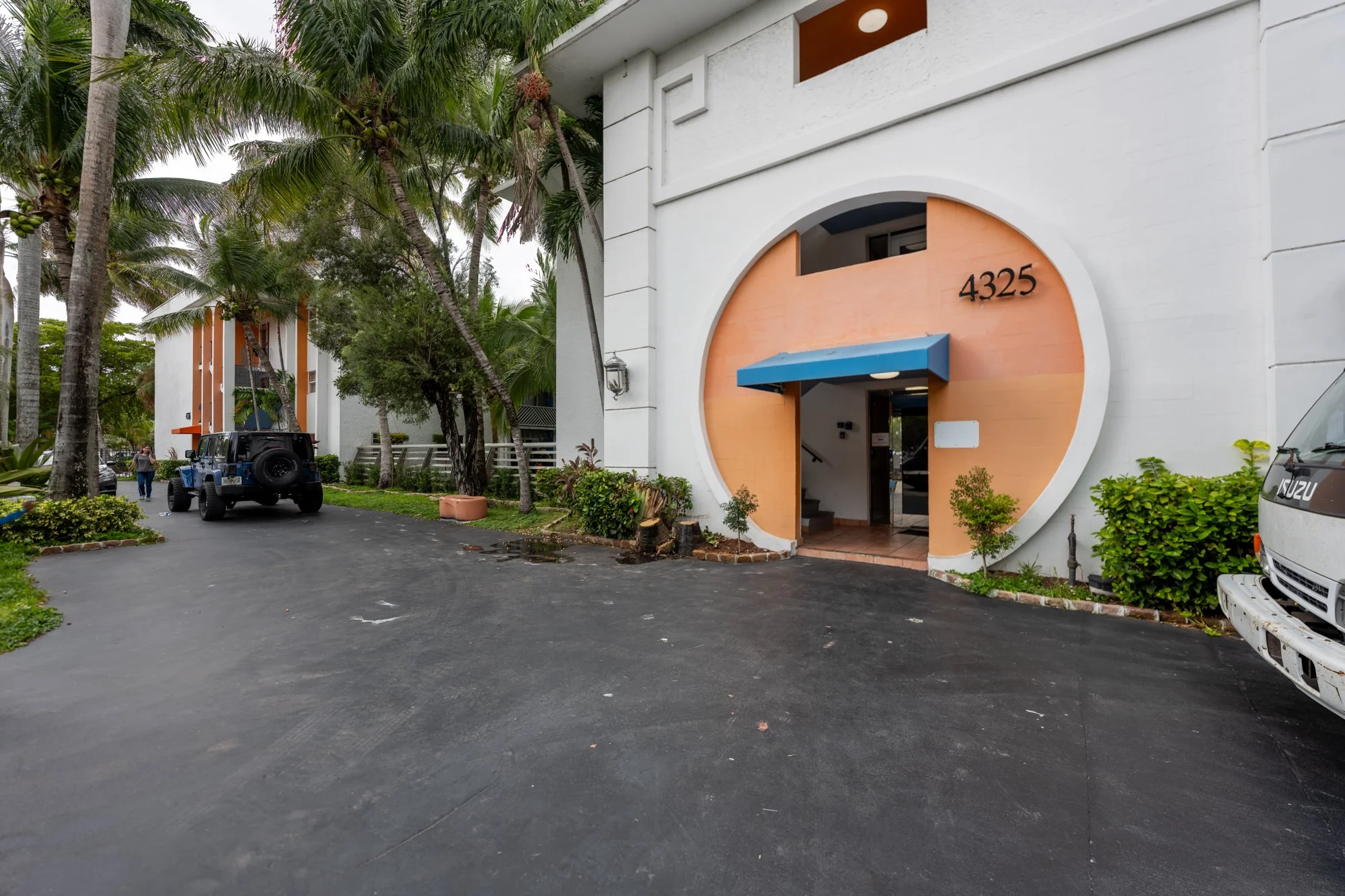 4325-4335 NW S Tamiami Canal Dr2.jpg