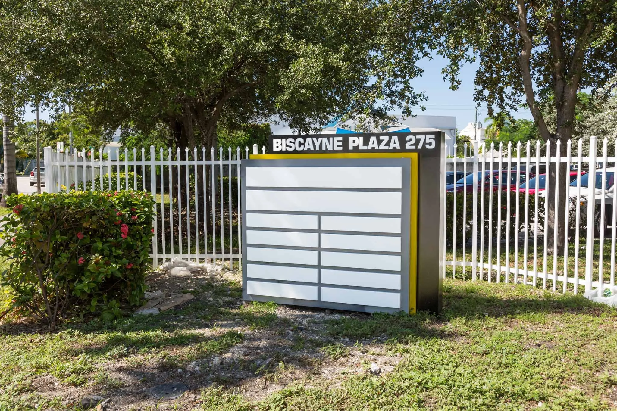 Biscayne Plaza-7737.jpg
