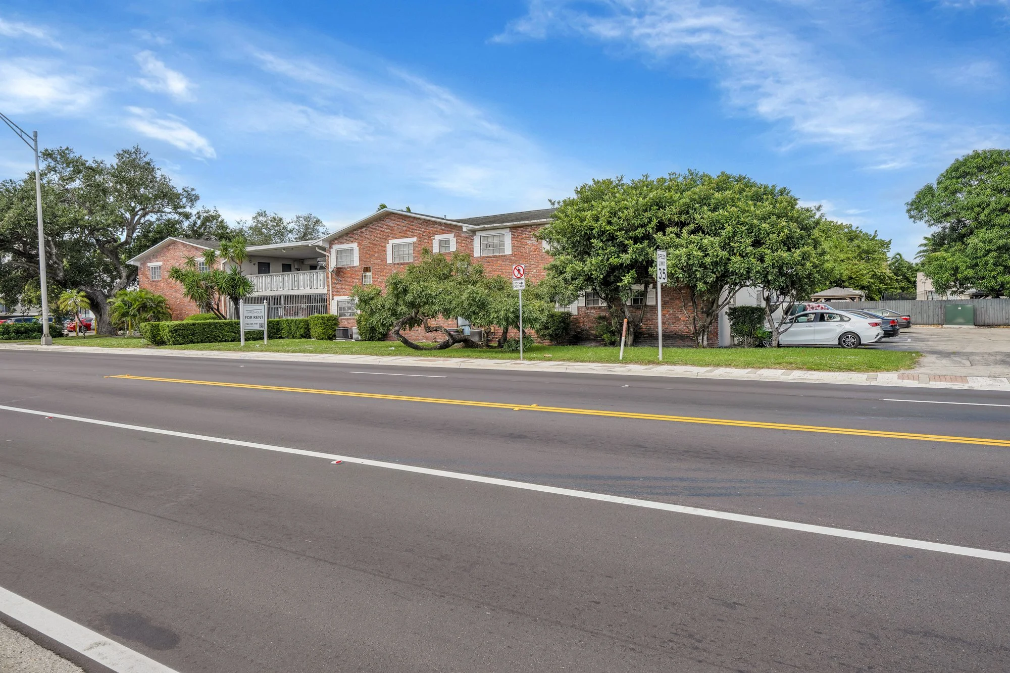 447 NE 125th St North Miami 1.jpg