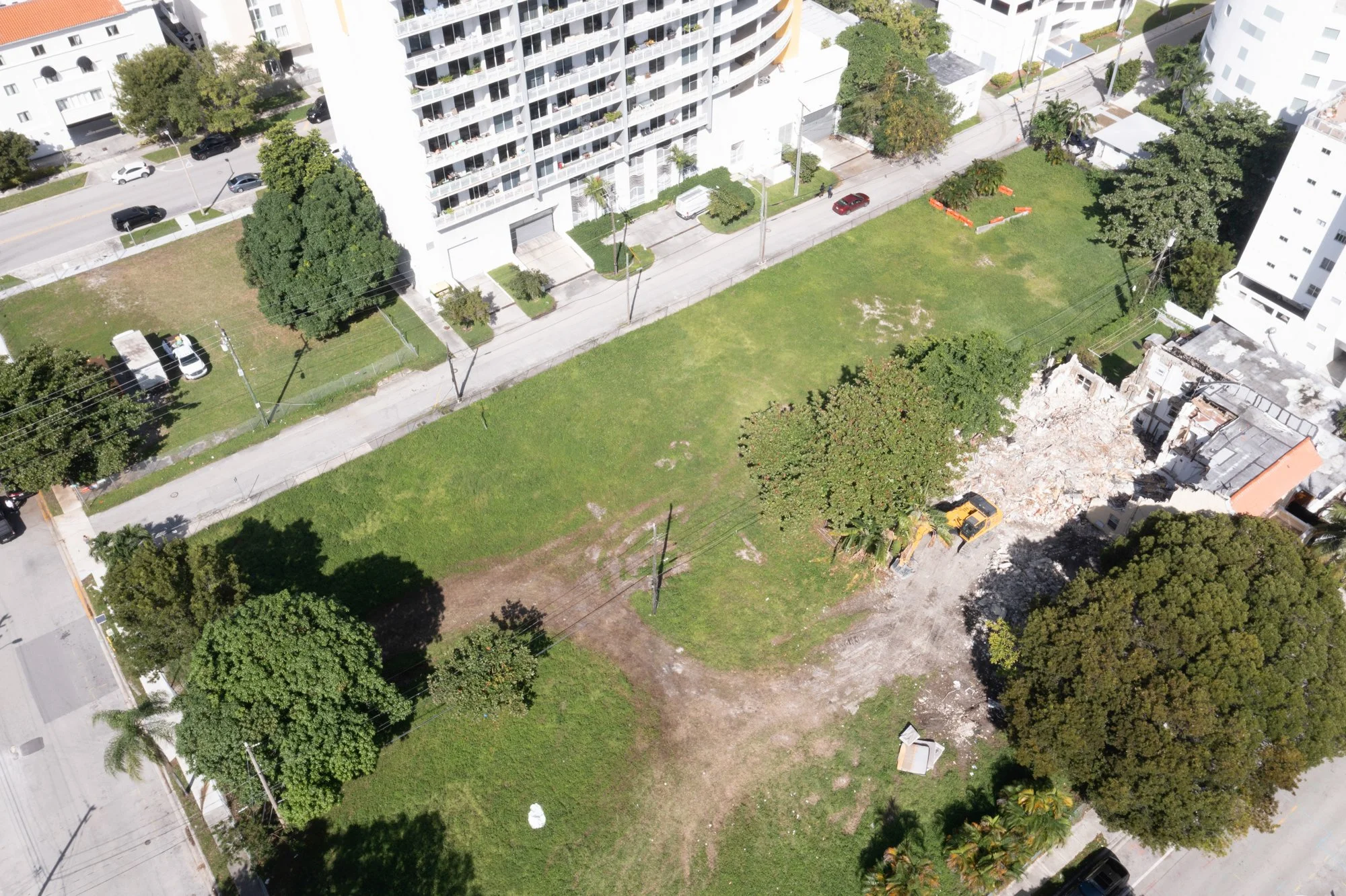 430-421 NE 29th Terrace 3.jpg