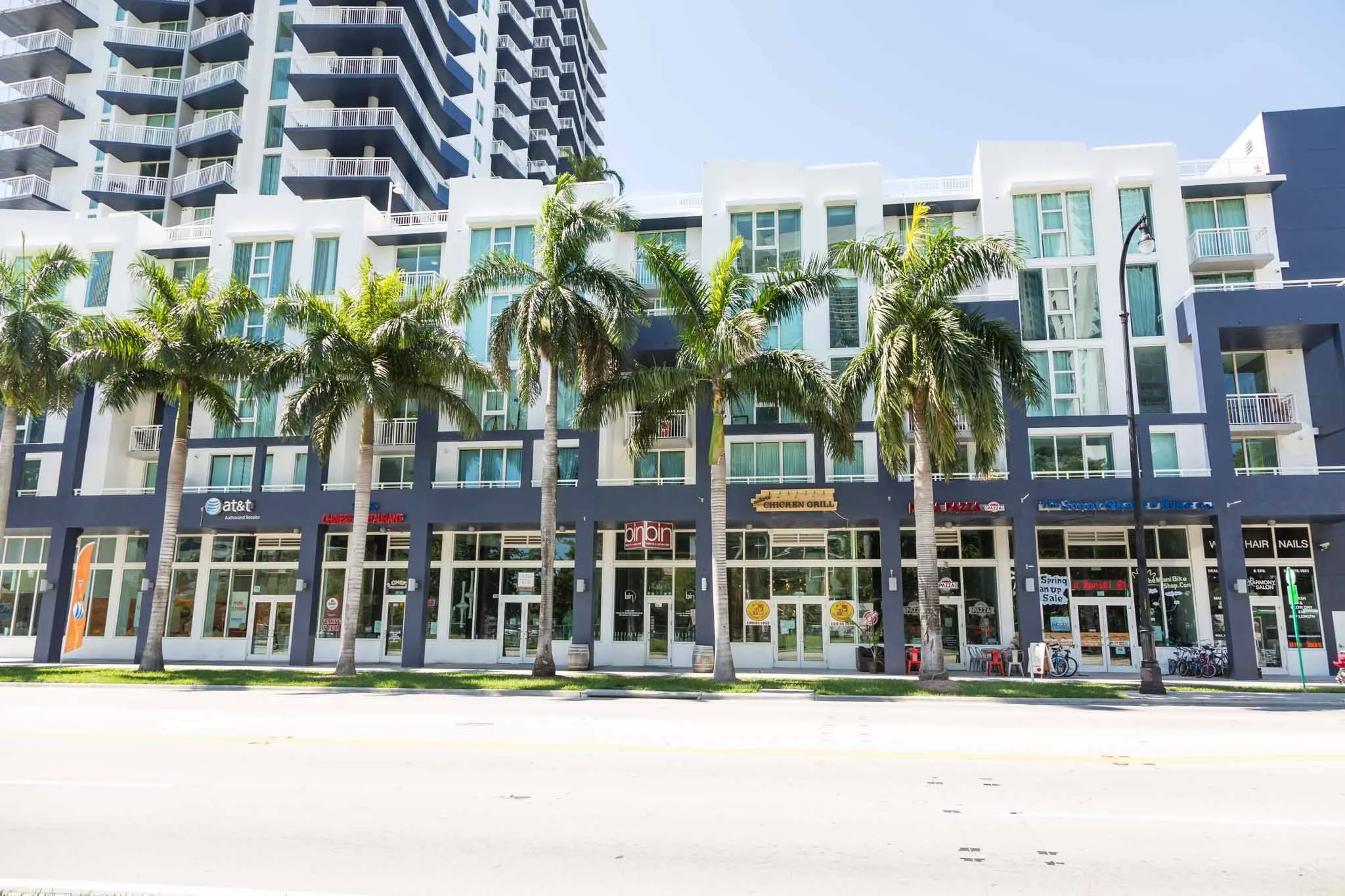 Biscayne Plaza-7707.jpg