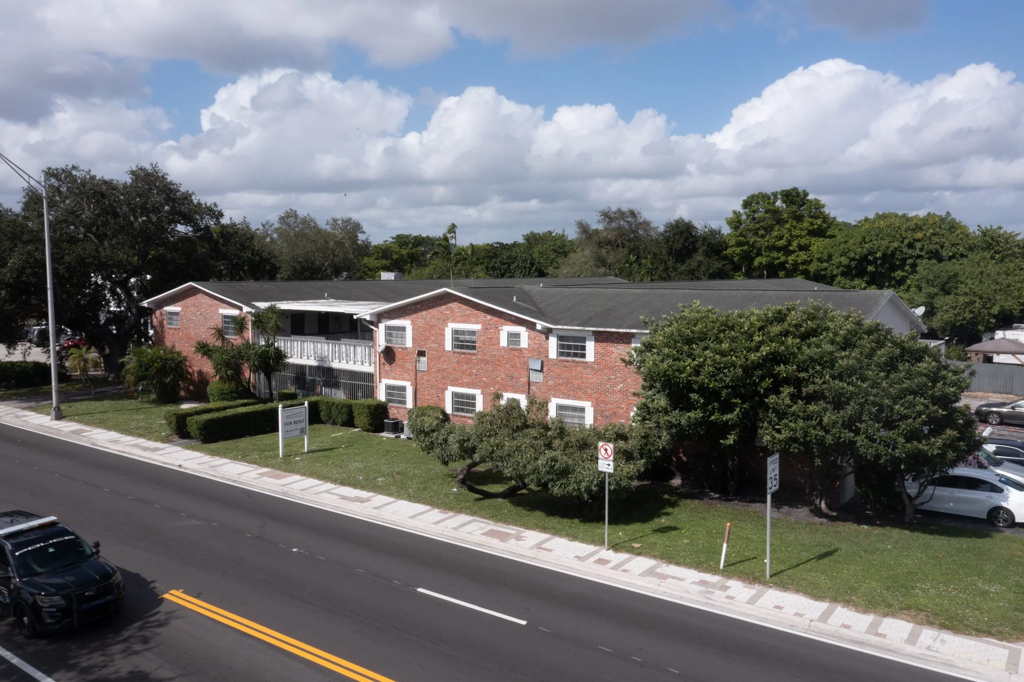 447 NE 125th St North Miami 3.jpg