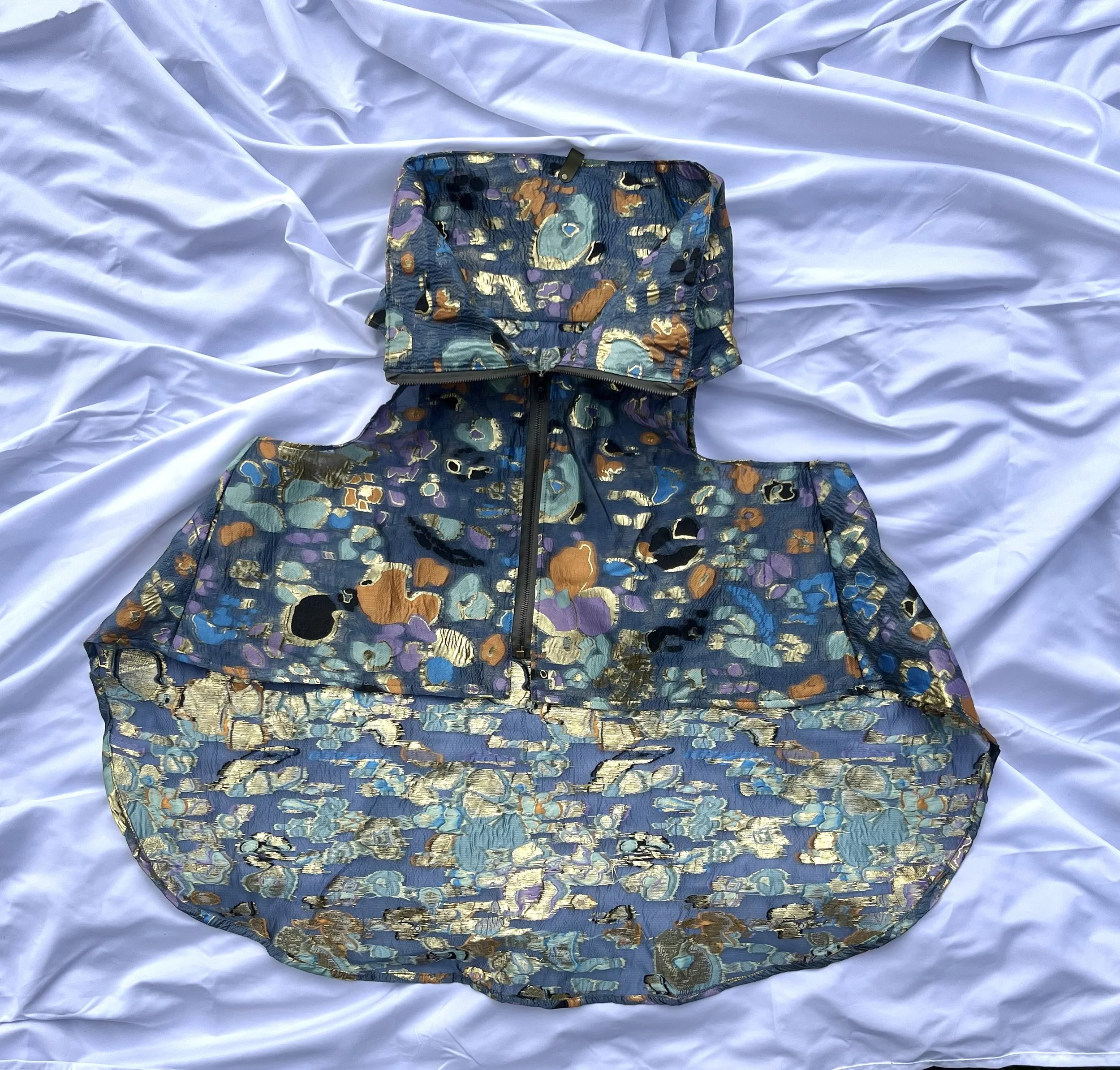 gold thread vest.jpg