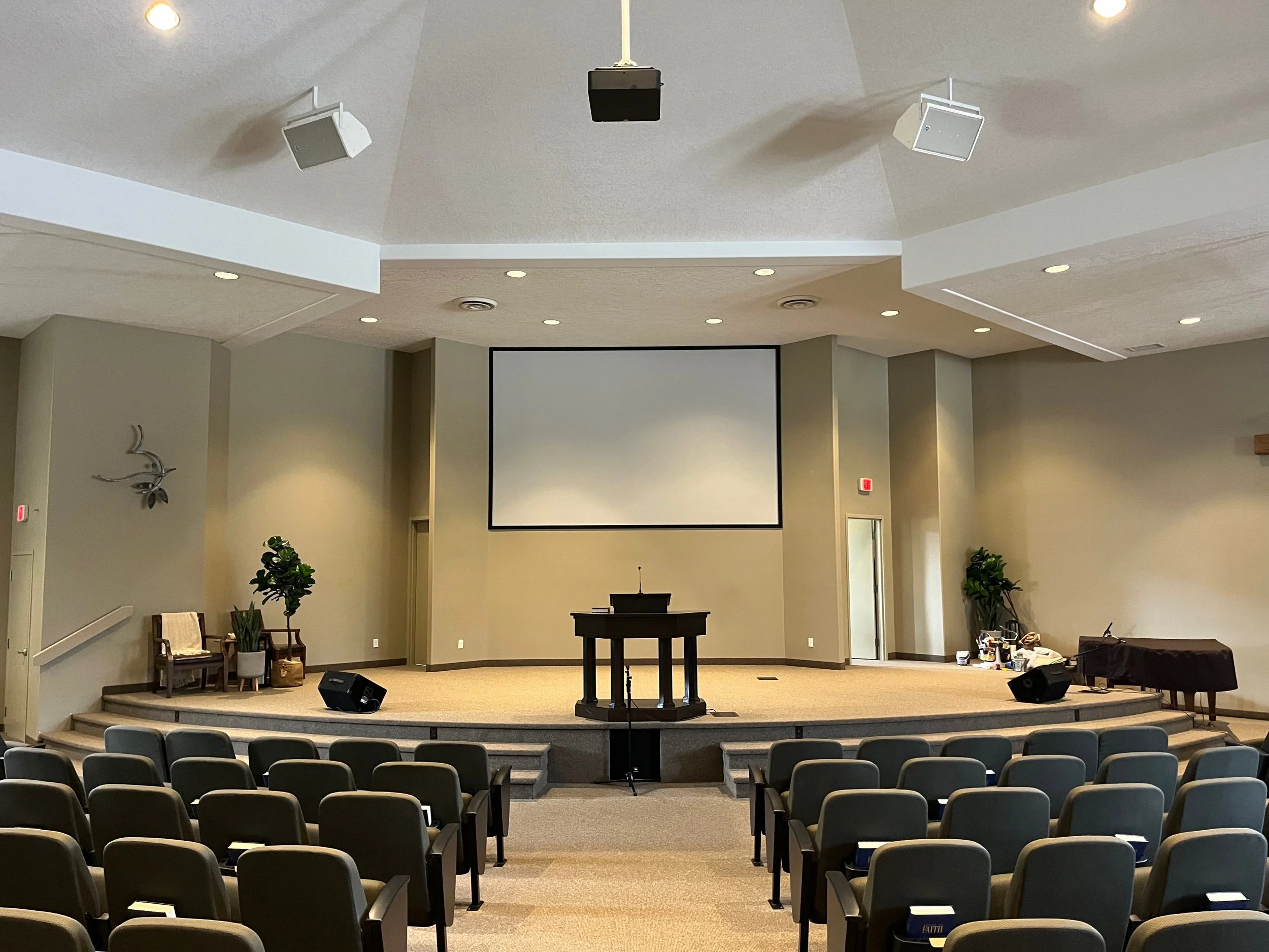 home theatre, projector screens, projector, movies, presentations 