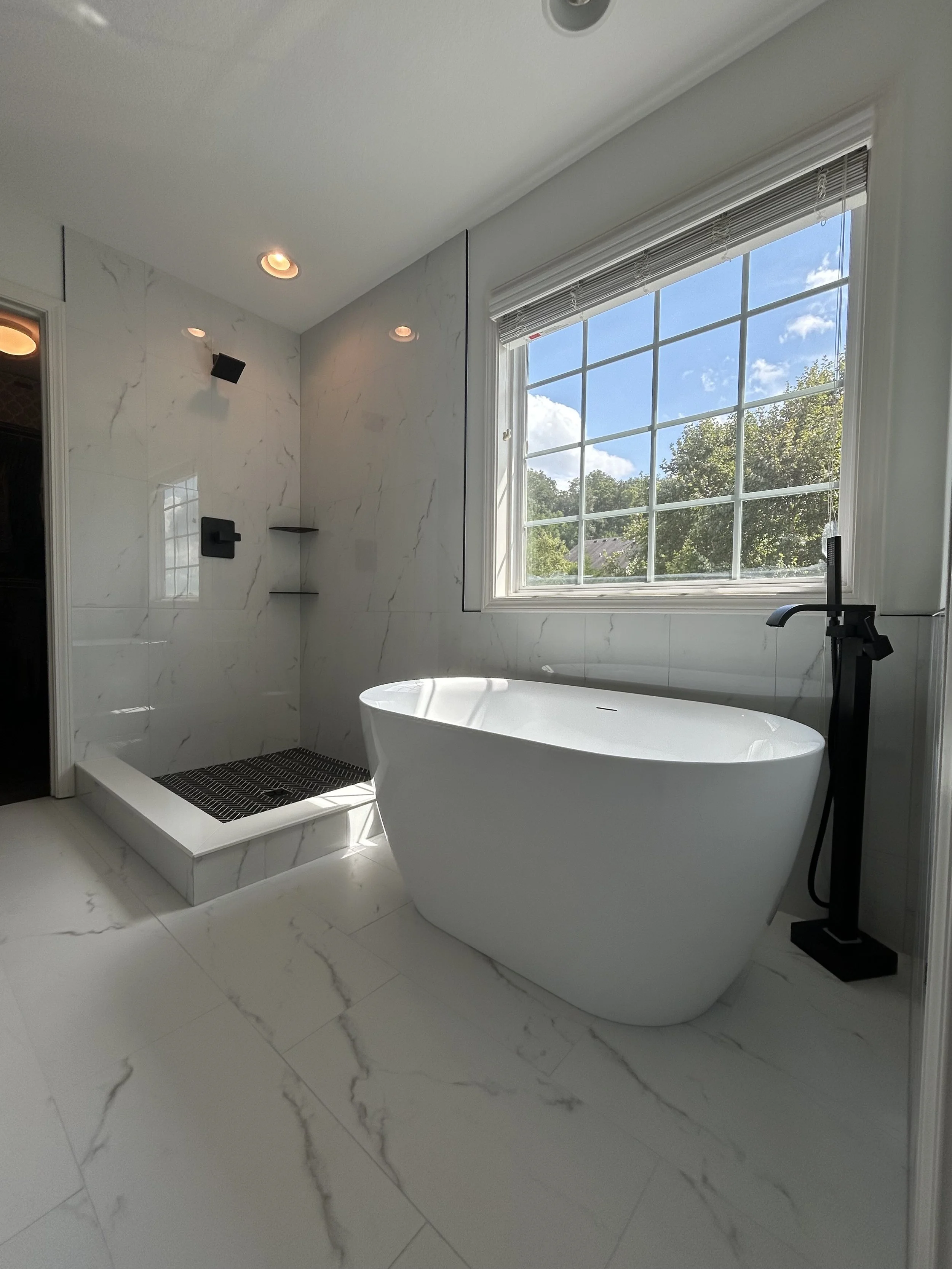 bathroom 1 3.jpg