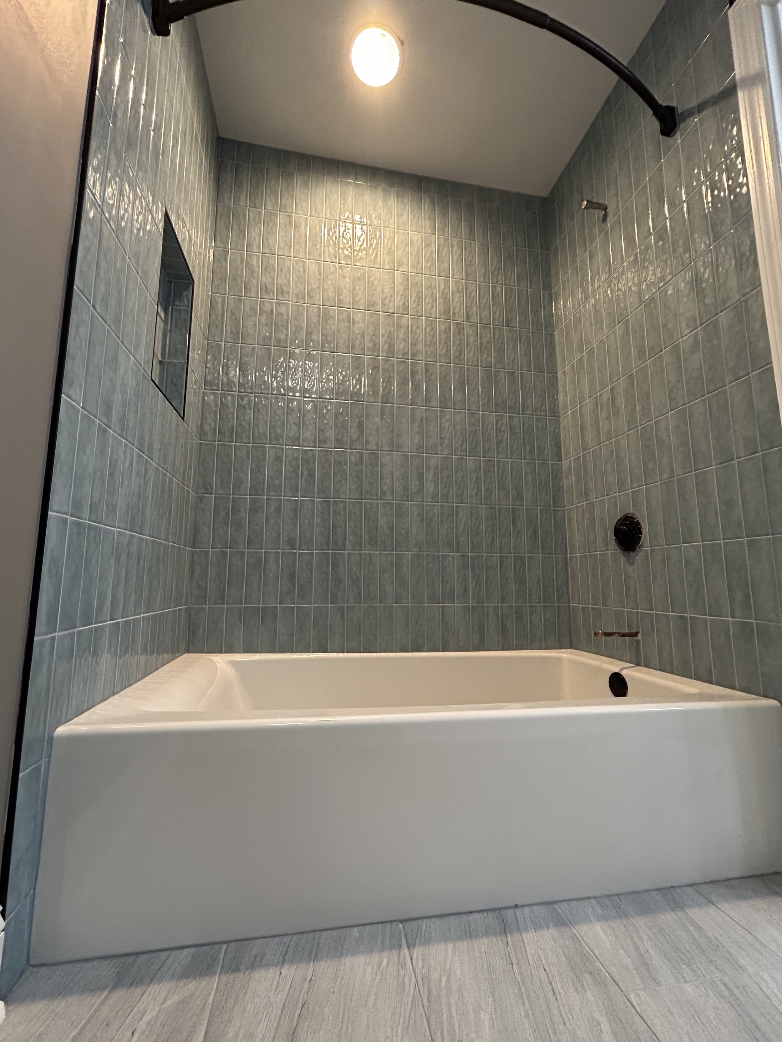 bathroom 2.jpg