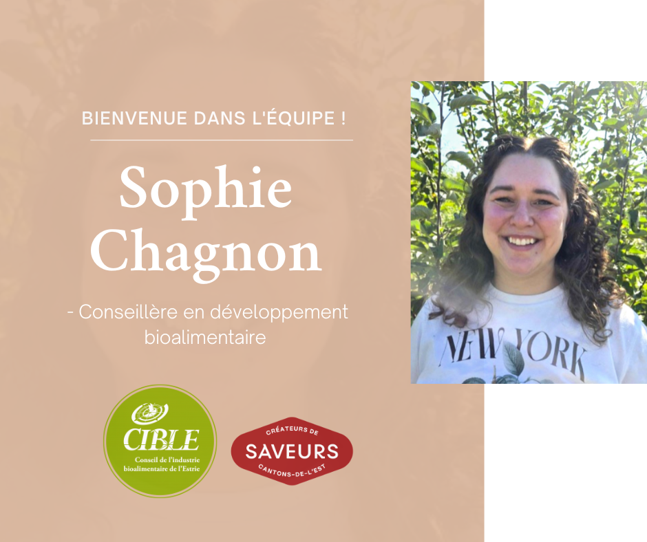 photo d'une femme avec description pour présenter cette nouvelle employée