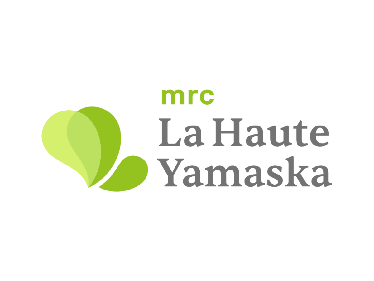 Logo de la Haute-Yamaska avec un symbole de feuilles vertes et le slogan "Prospère de nature" en dessous.