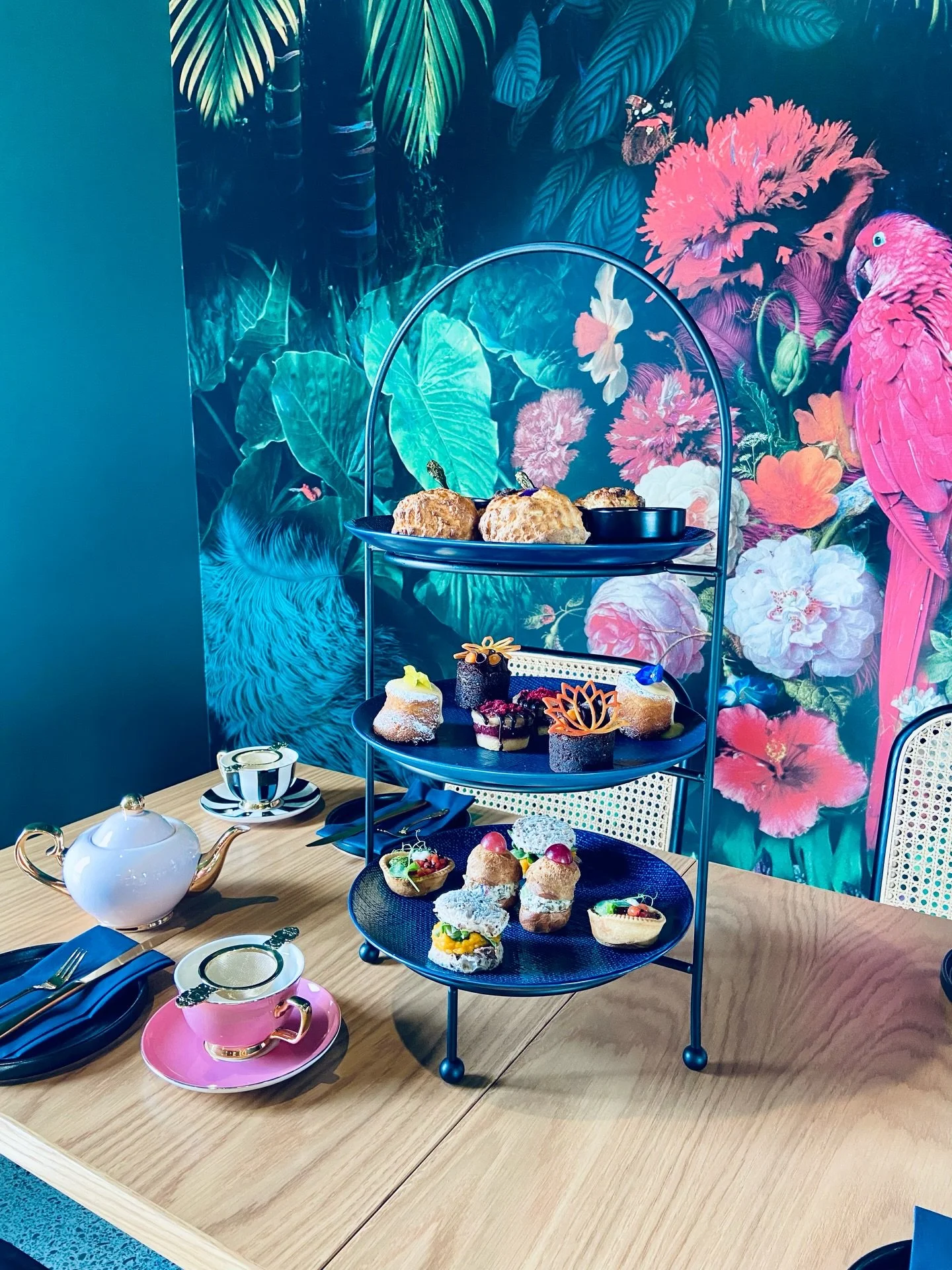 🌸 High Tea: The Ultimate Mother-Daughter Hangout! 🌸

There&rsquo;s nothing better than enjoying some high tea to celebrate those special moments with your Daughter ✨ 

Whether she&rsquo;s heading off to University, starting a new adventure or begin