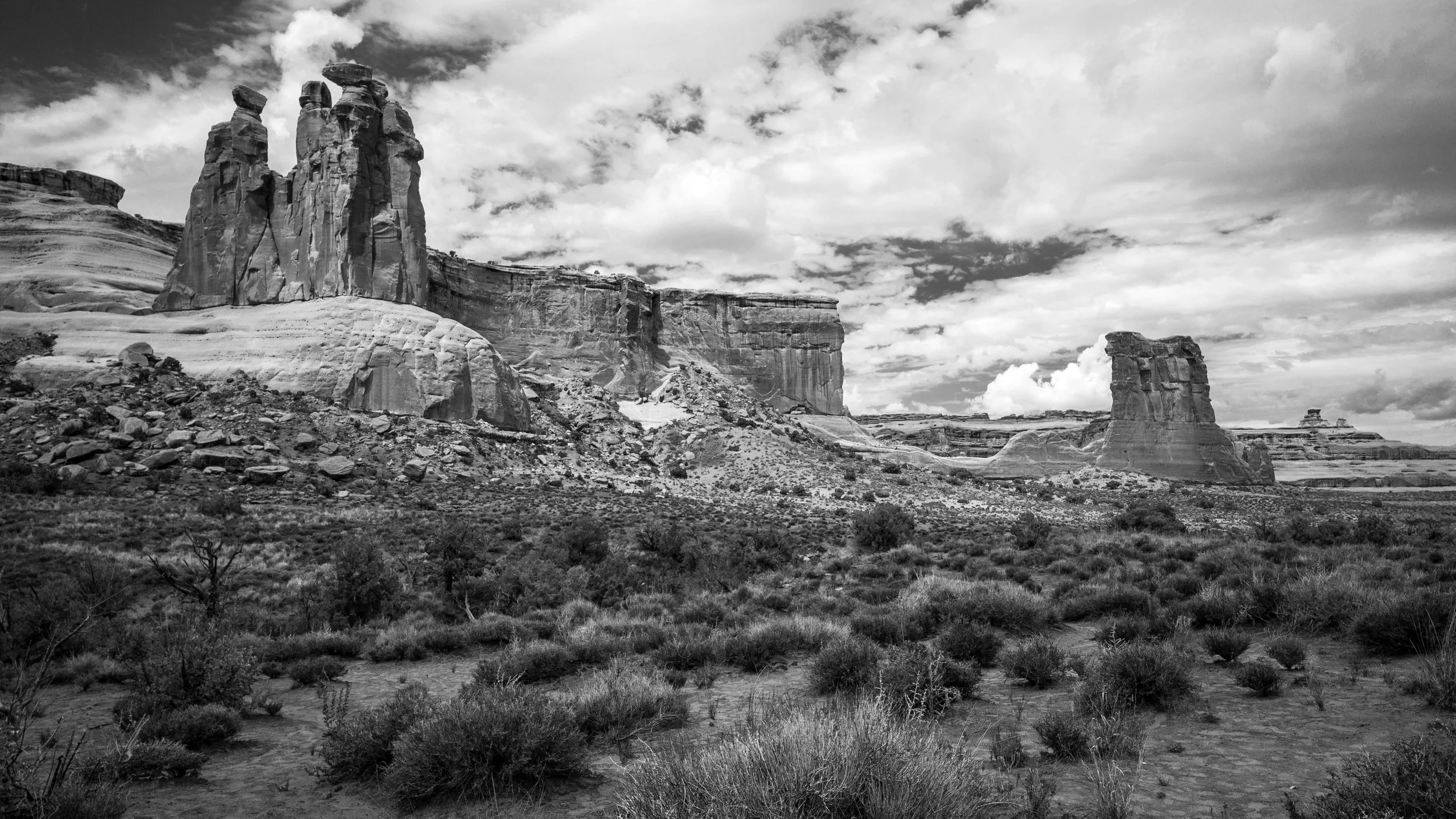 2015-BW-A  02  拱门国家公园  犹他州  美国  Arches National Park  Utah  America.jpg