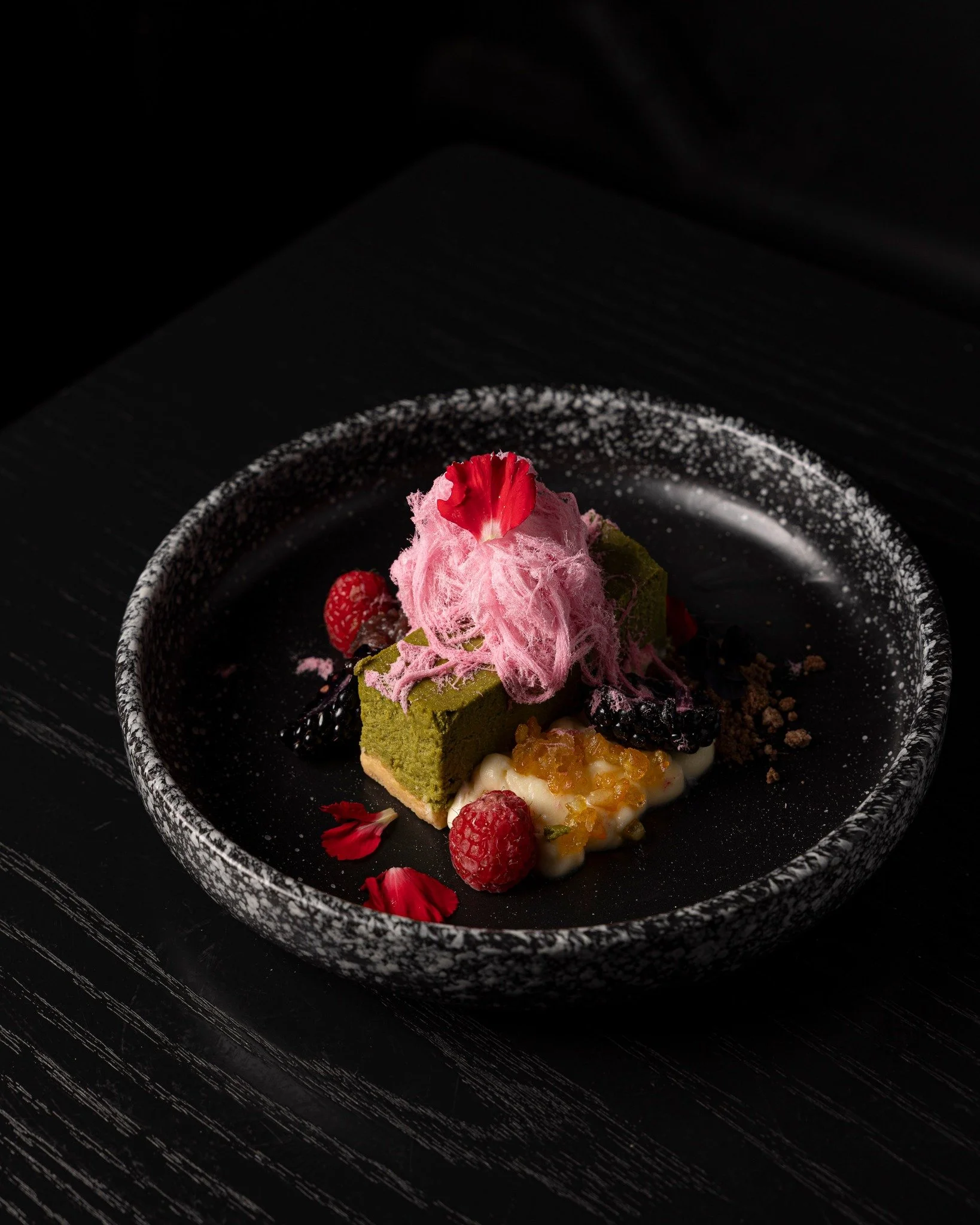 For a Christmas-inspired sweet that still stays refined, the Matcha Cheesecake offers soft bitterness matched with bright yuzu. 

Red Bean keeps it familiar for anyone who loves Asian-style desserts, while Choc Soil adds warmth. The strawberry floss 