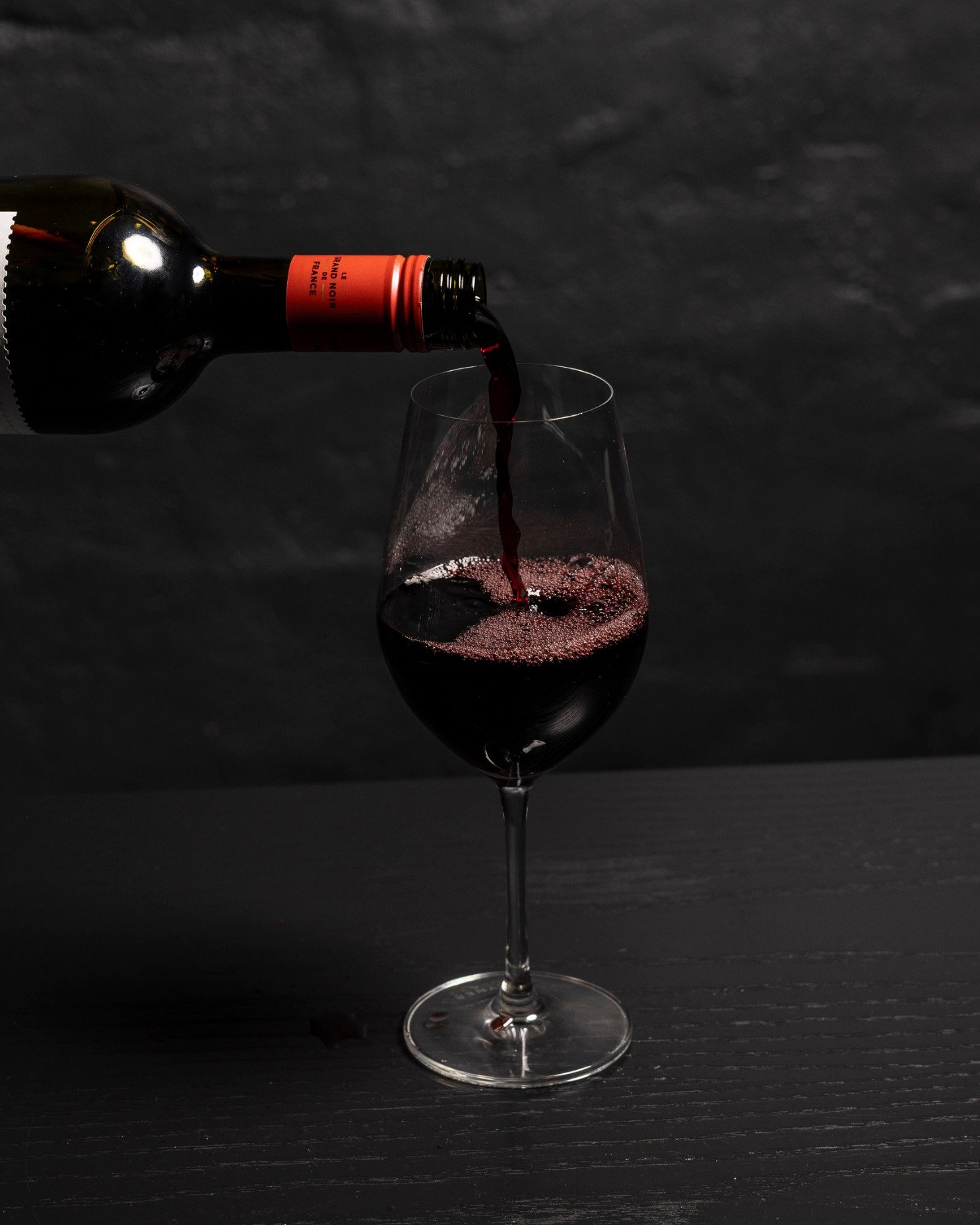 Red wine has always been part of meals built around fire and patience.

At Kaiza, our red selections are chosen to support grilled meats, char, and savoury sauces rather than overpower them. These wines bring structure and warmth that echo Vietnamese