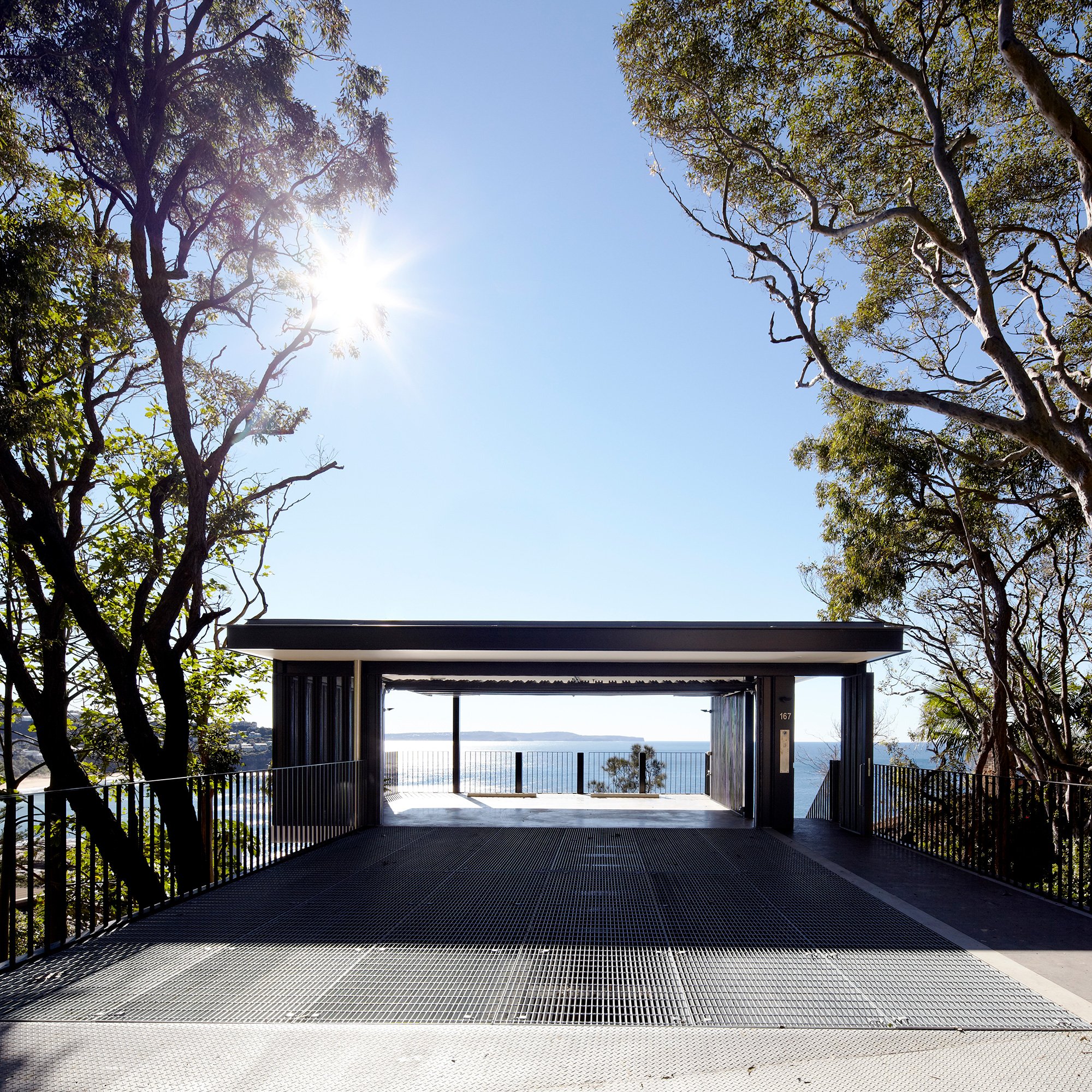 Vistas - Whale Beach   Builder: Sustainable Design and Construct   Architect: Tobias Partners