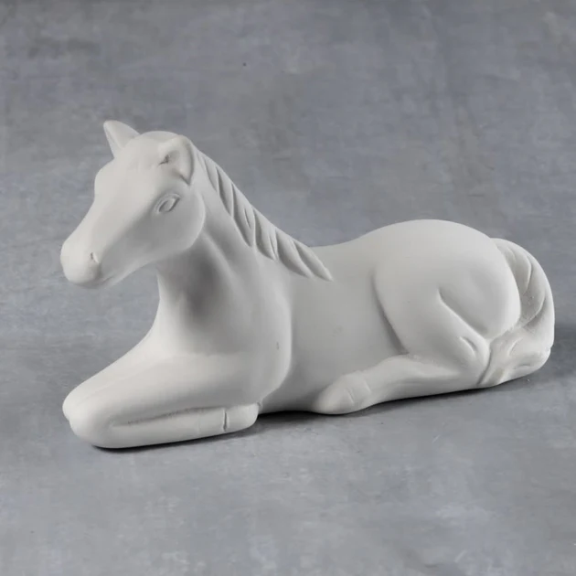 cute laying horse 2.jpg