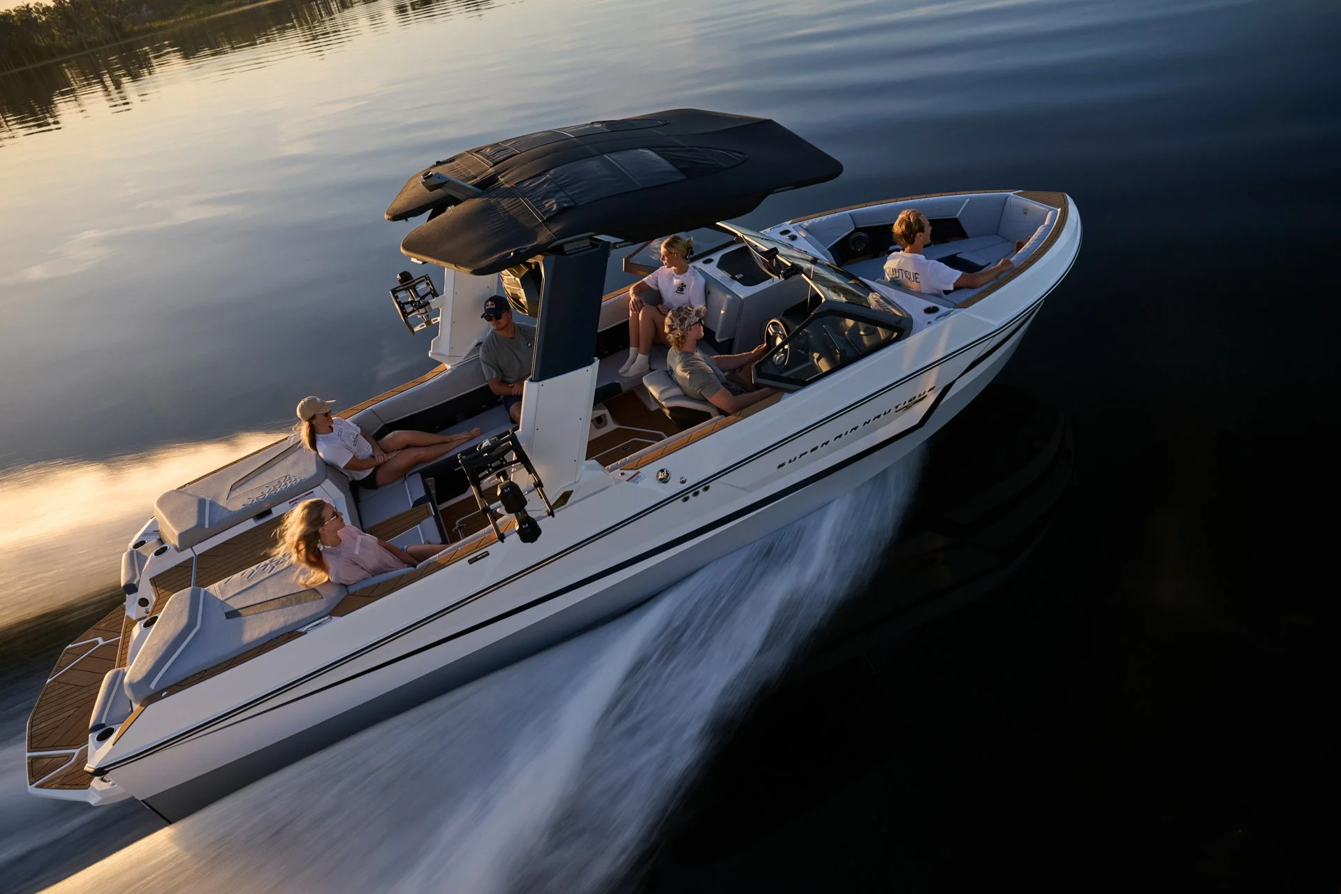 2027_Super_Air_Nautique-S25-604.jpg