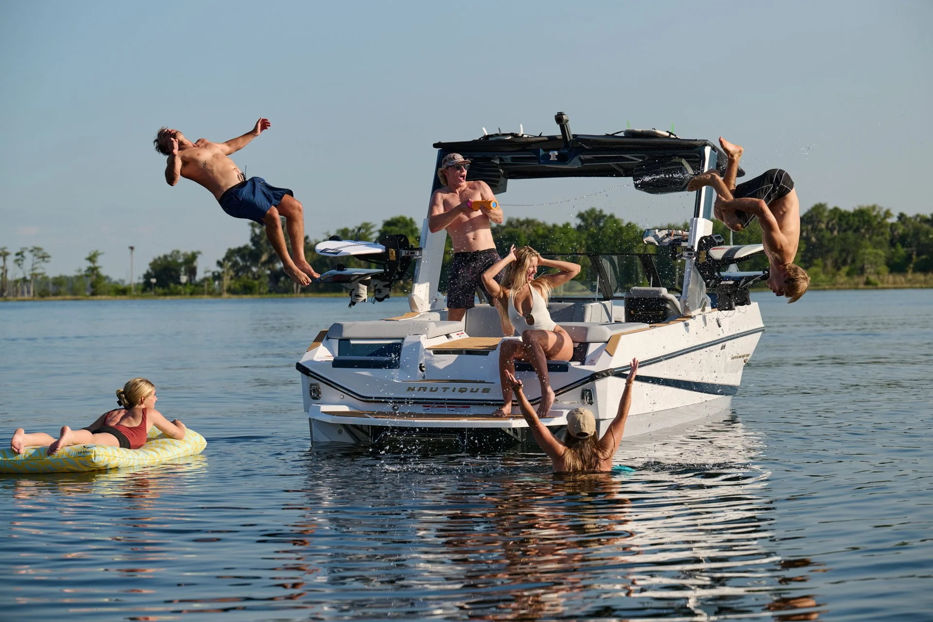 2027_Super_Air_Nautique-S25-737.jpg